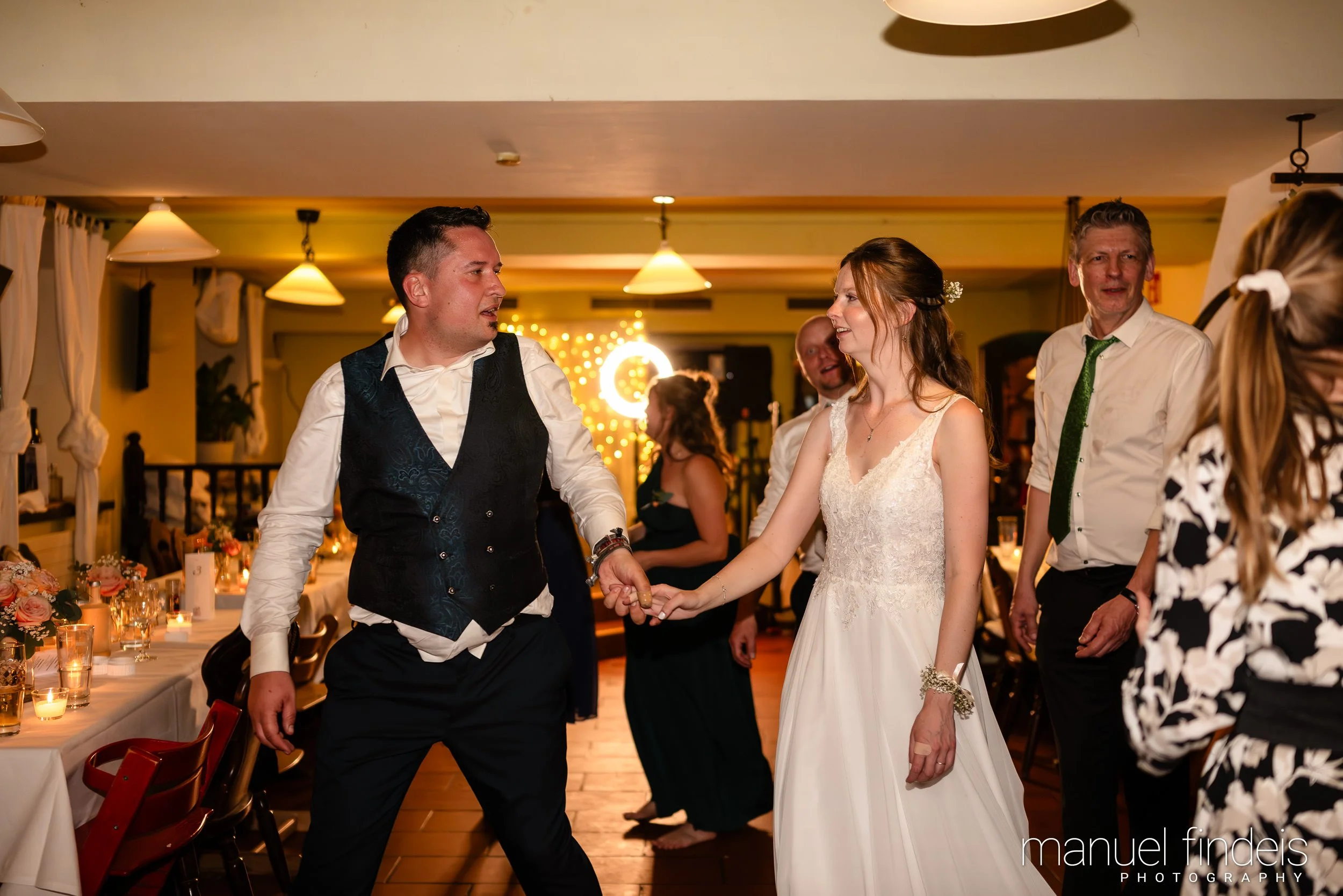1128_Hochzeit_VuA_www.manuelfindeis.com.jpg