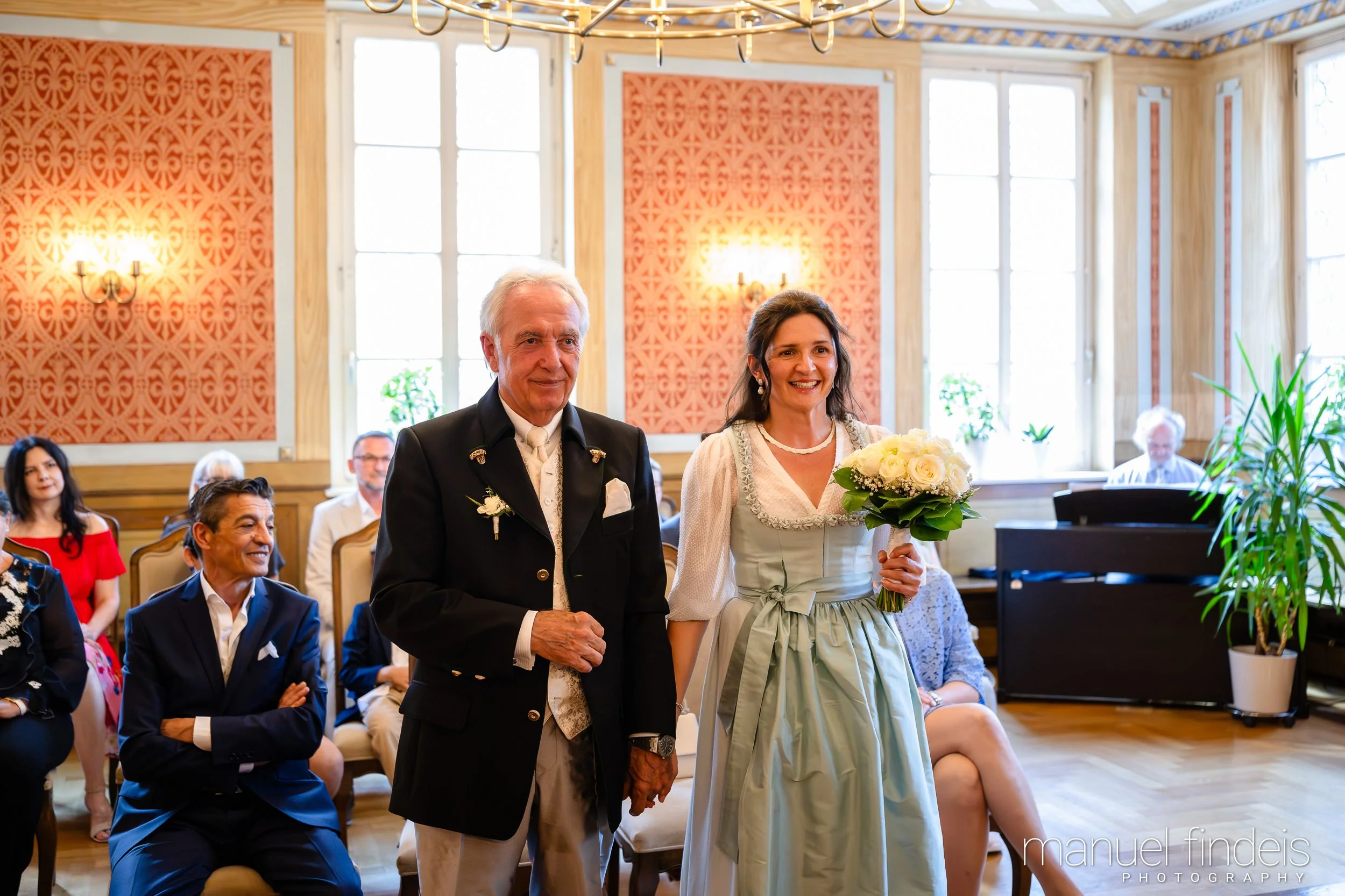 0091_Hochzeit_AuE_www.manuelfindeis.com.jpg