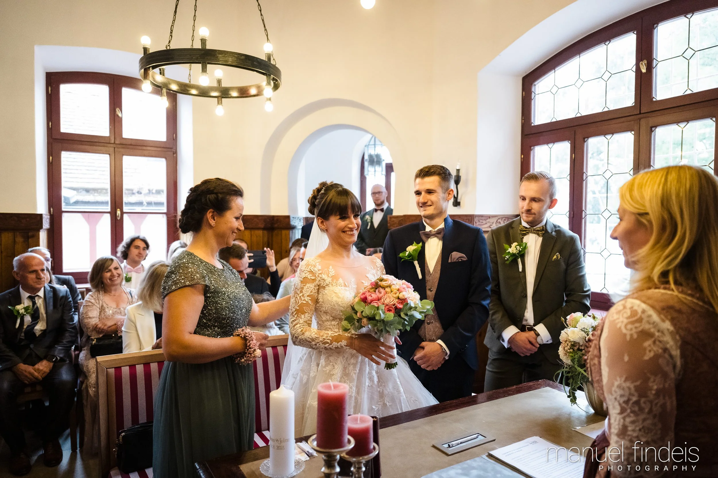 0127_Hochzeit-AuJ_www.manuelfindeis.com.jpg