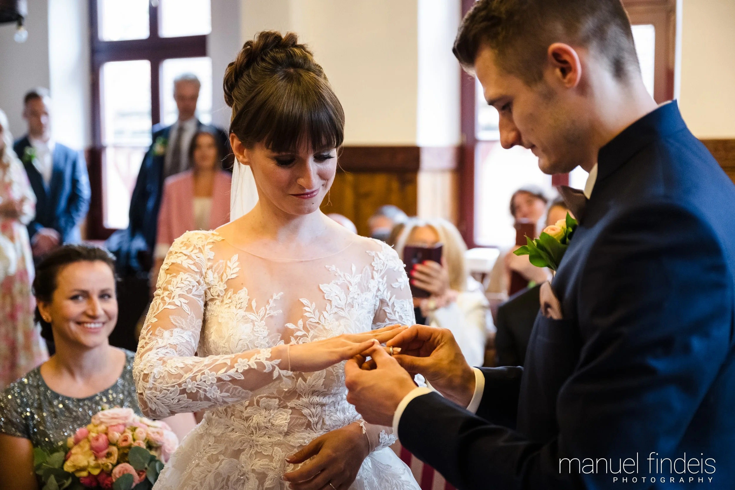 0201_Hochzeit-AuJ_www.manuelfindeis.com.jpg