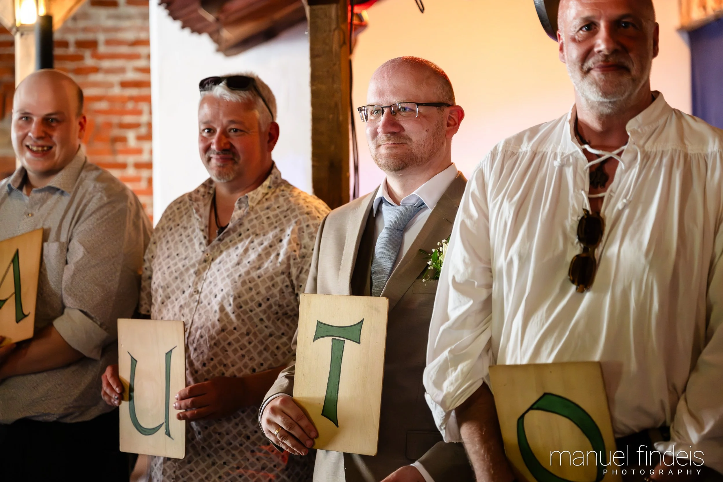 0653_Hochzeit-LUM_www.manuelfindeis.com.jpg