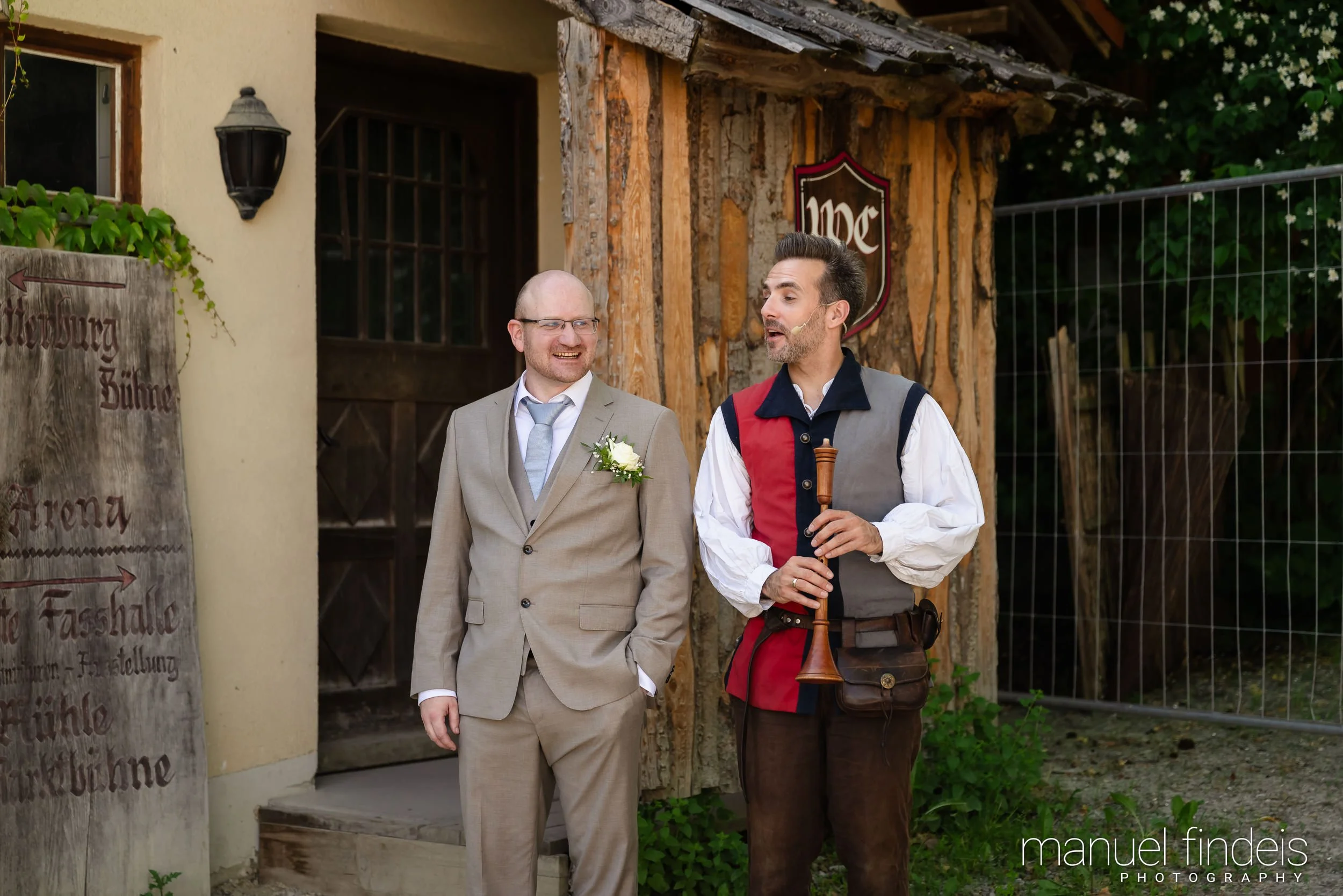 0496_Hochzeit-LUM_www.manuelfindeis.com.jpg