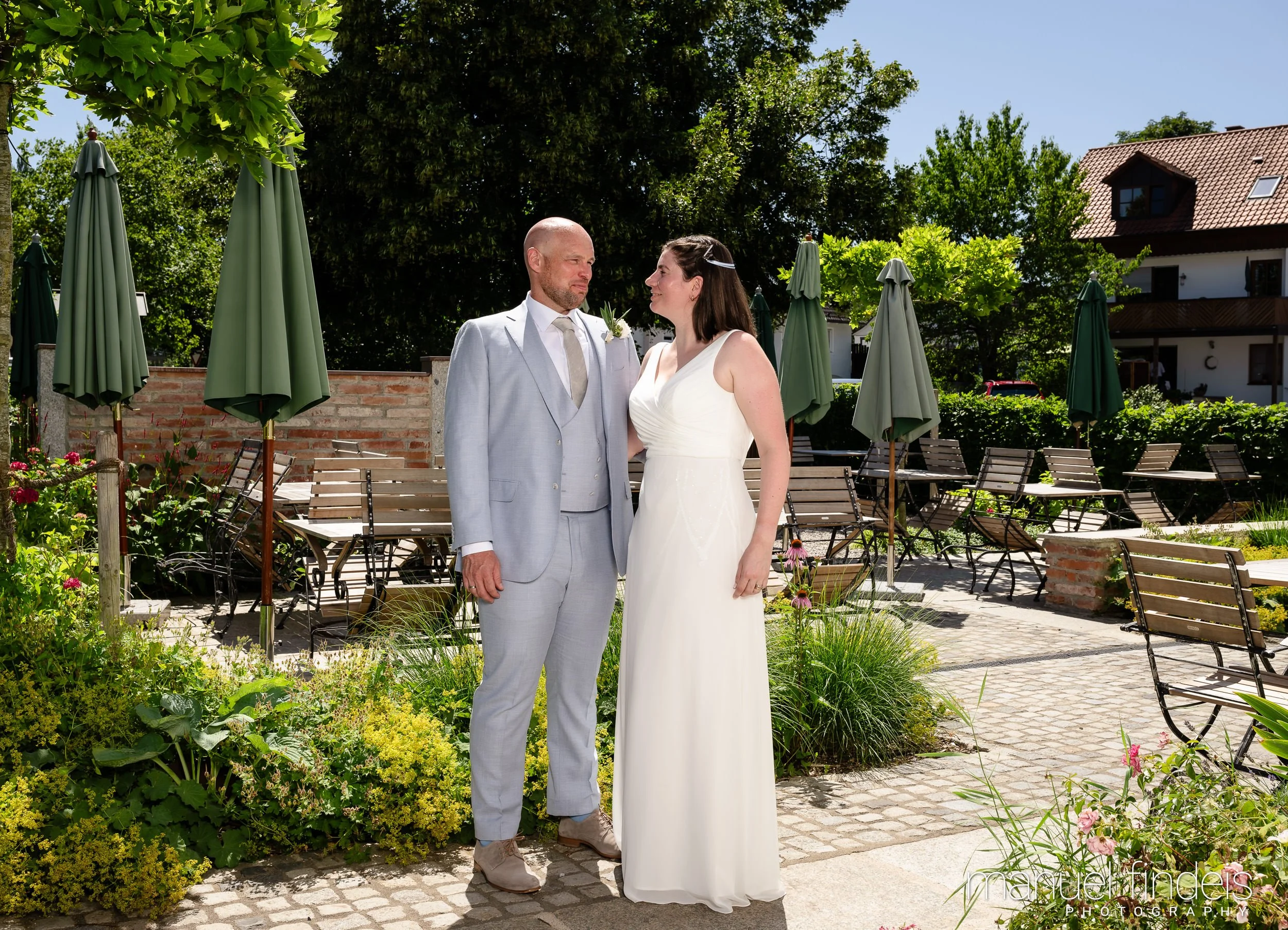 0228_Hochzeit-CuS_www.manuelfindeis.com.jpg