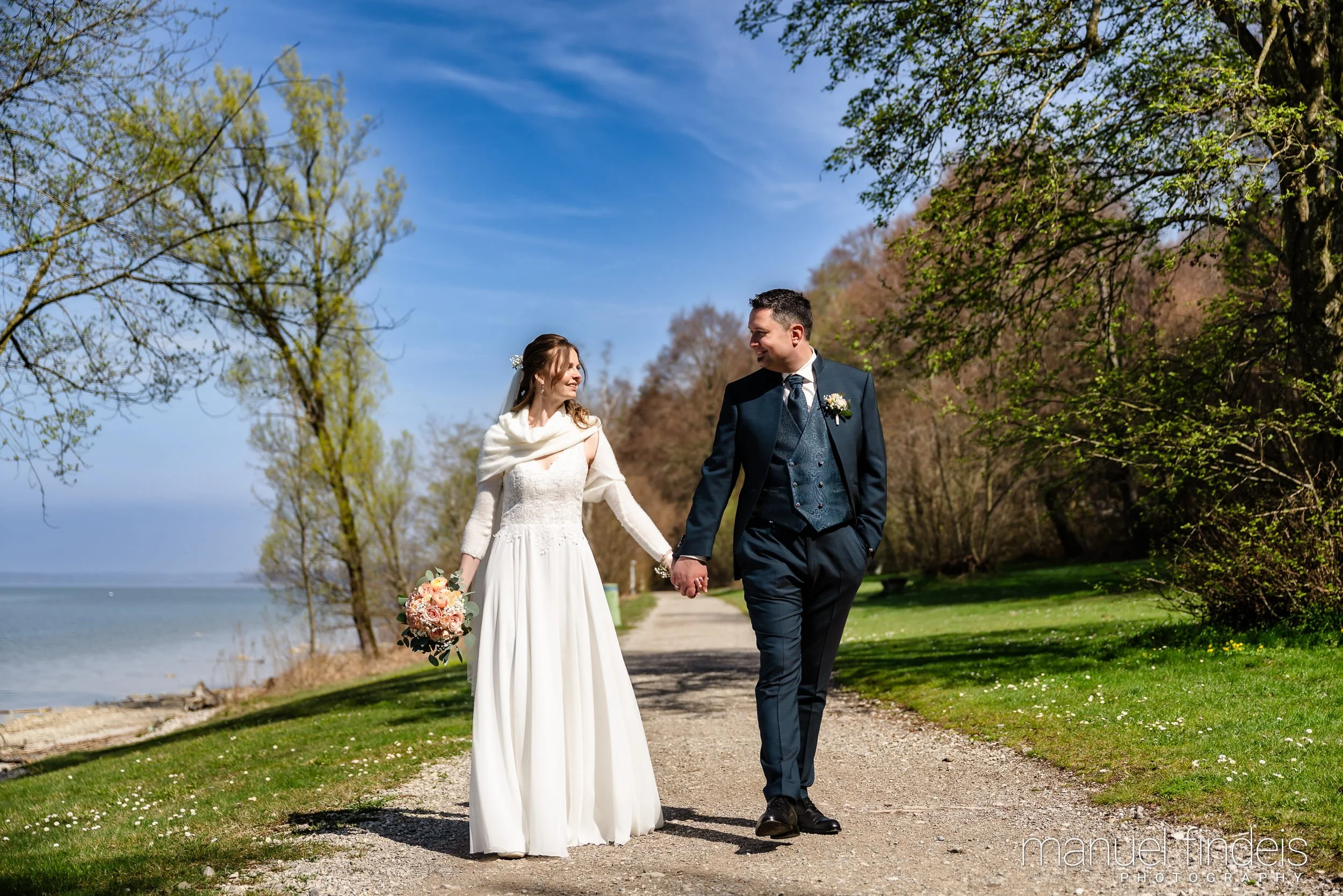 0072_Hochzeit_VuA_www.manuelfindeis.com.jpg