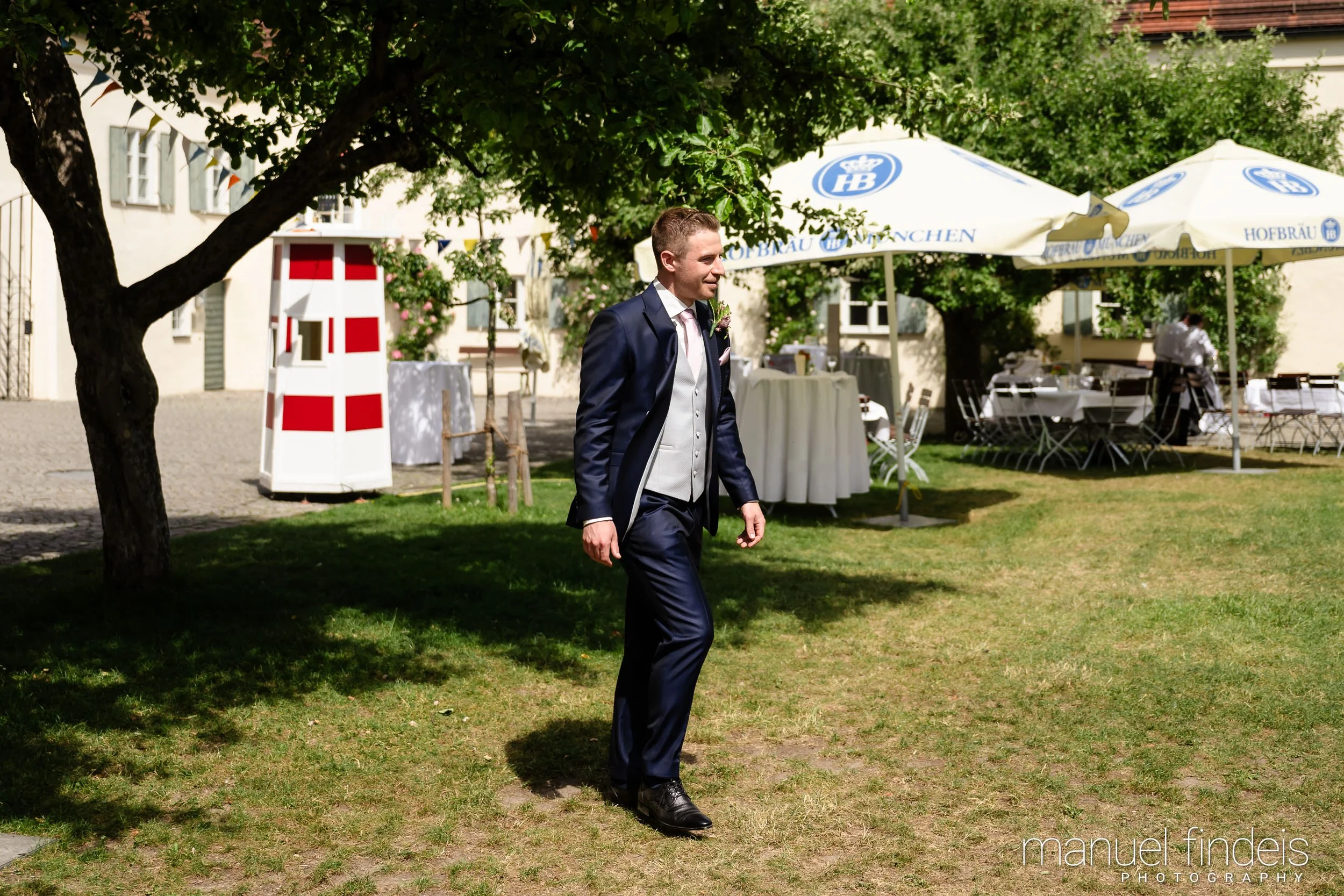 0083_Hochzeit_RuS_www.manuelfindeis.com.jpg
