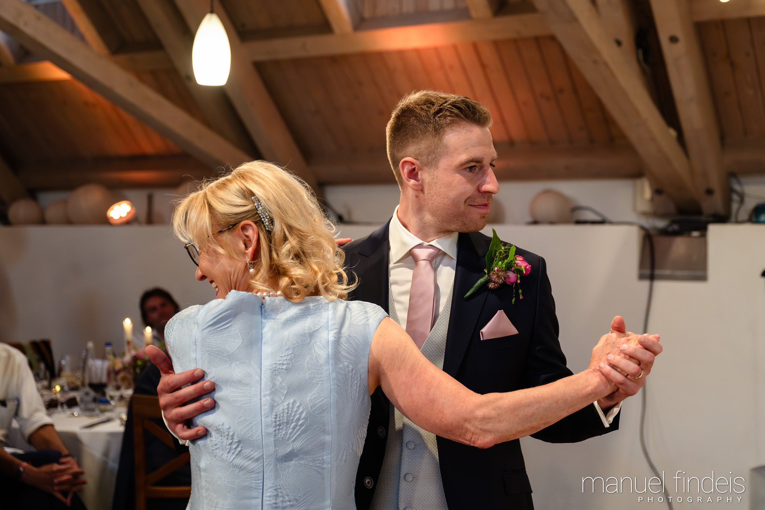 0753_Hochzeit_Rus_www.manuelfindeis.com.jpg