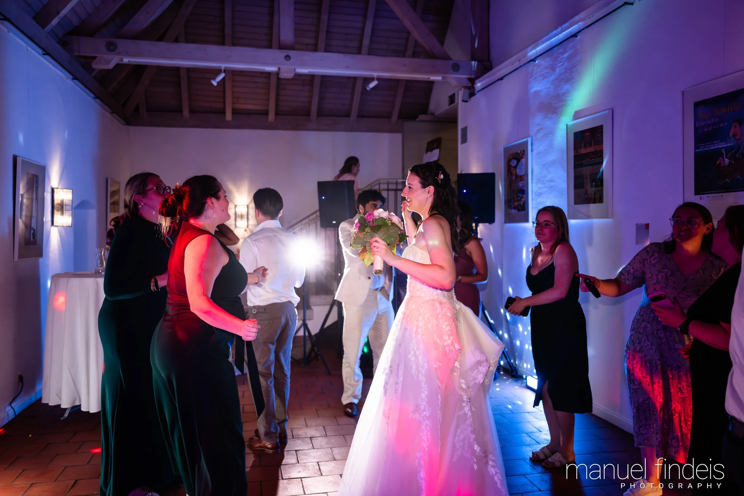 1050_Hochzeit_RuS_www.manuelfindeis.com.jpg