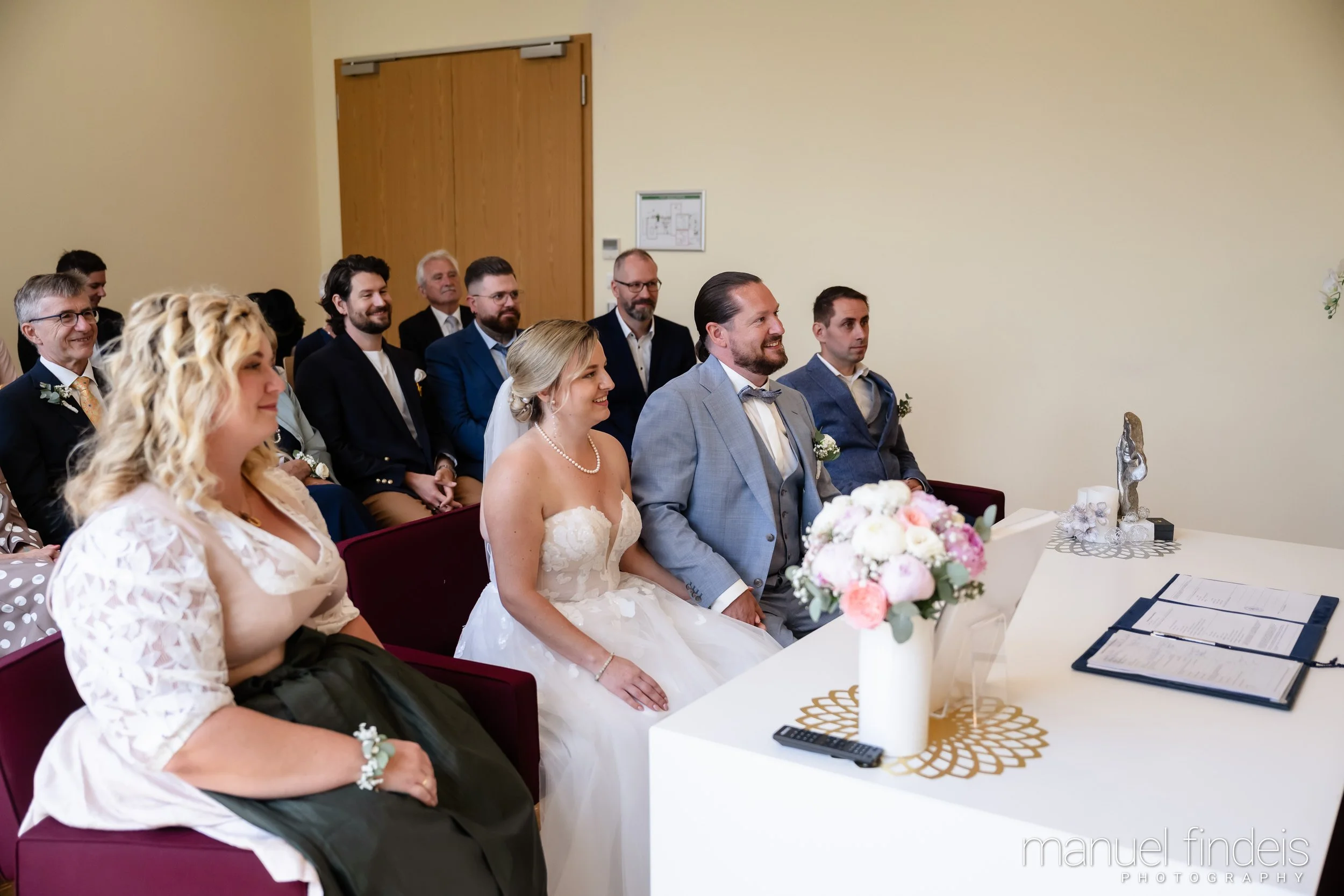 0193_Hochzeit_RundS_www.manuelfindeis.com.jpg