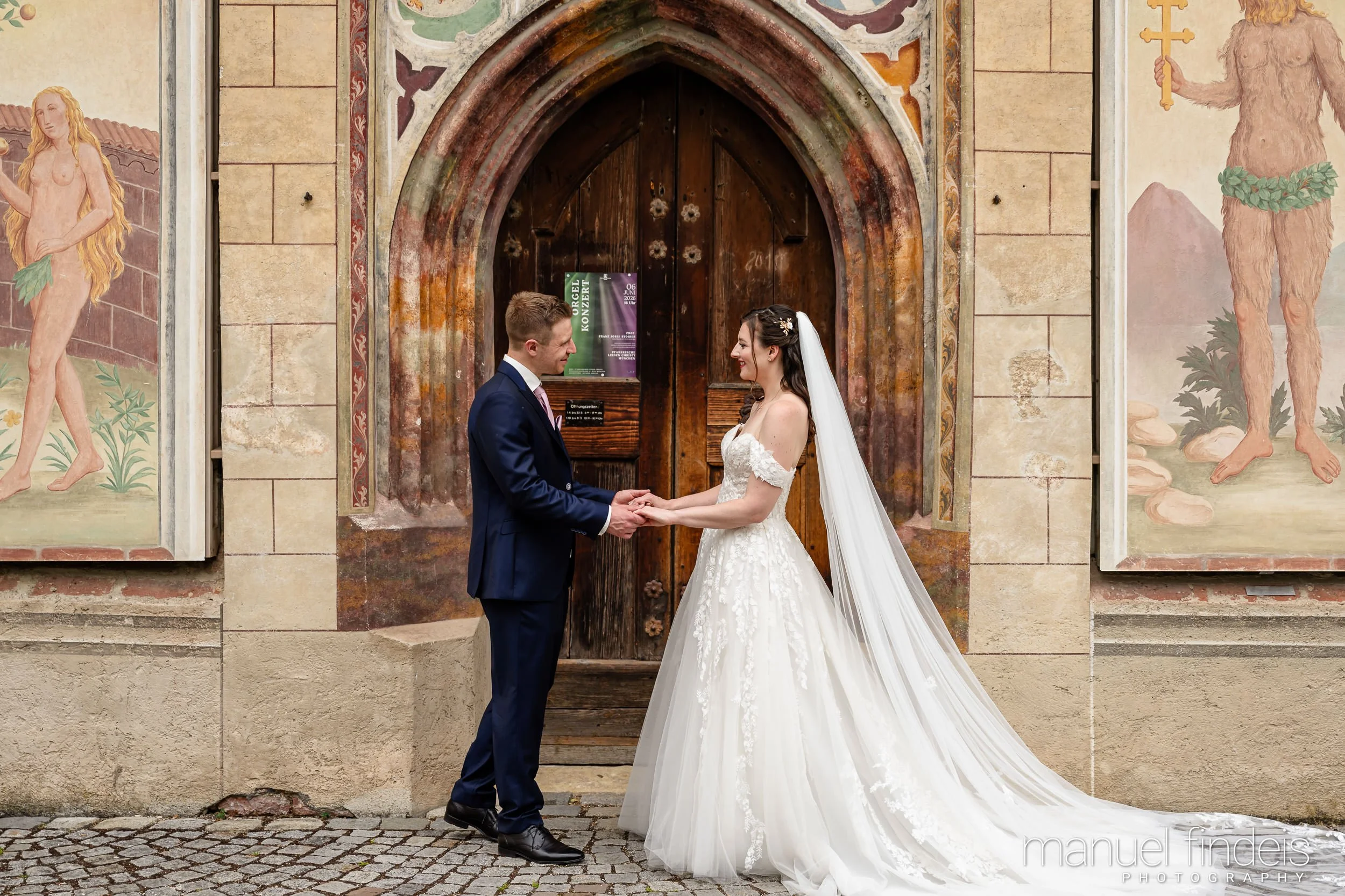 0049_Hochzeit_RuS_www.manuelfindeis.com.jpg