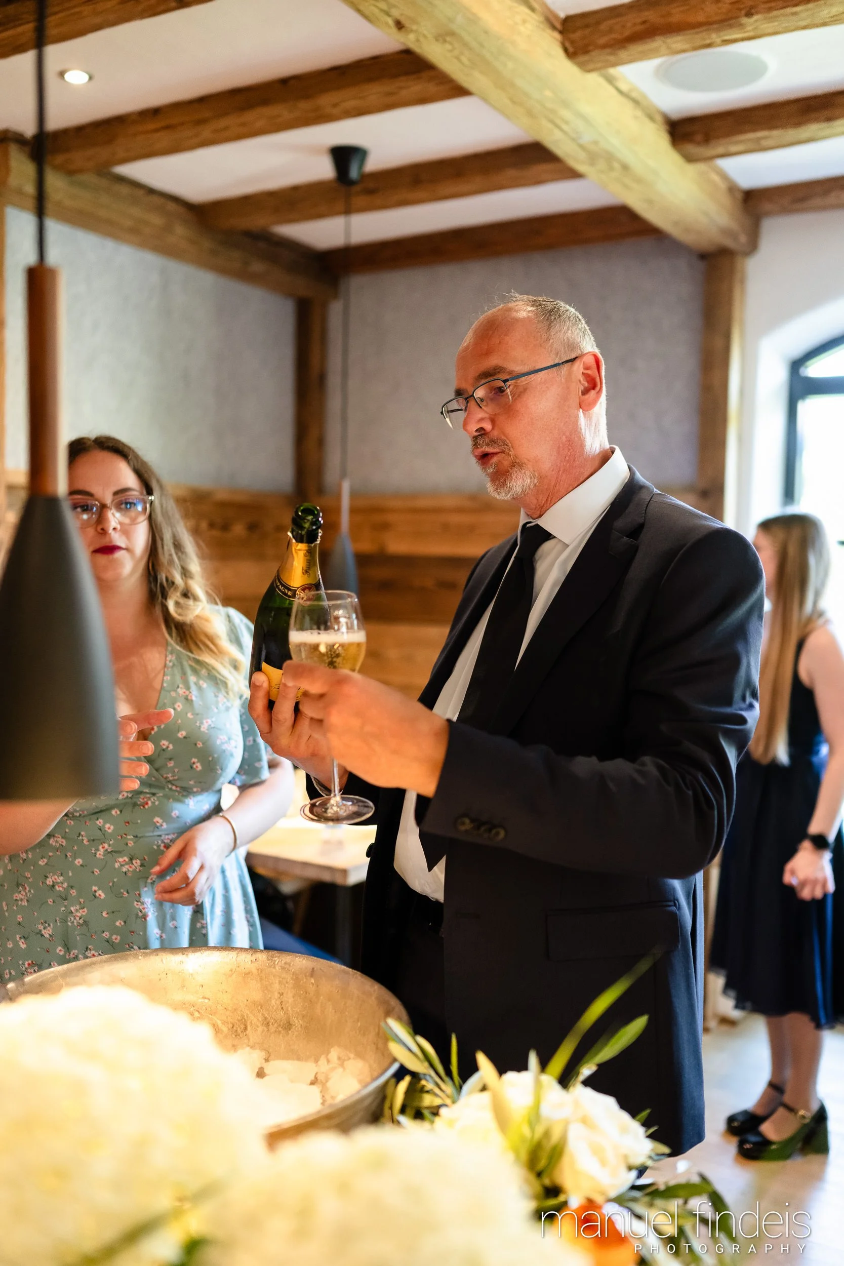 0166_Hochzeit-CuS_www.manuelfindeis.com.jpg