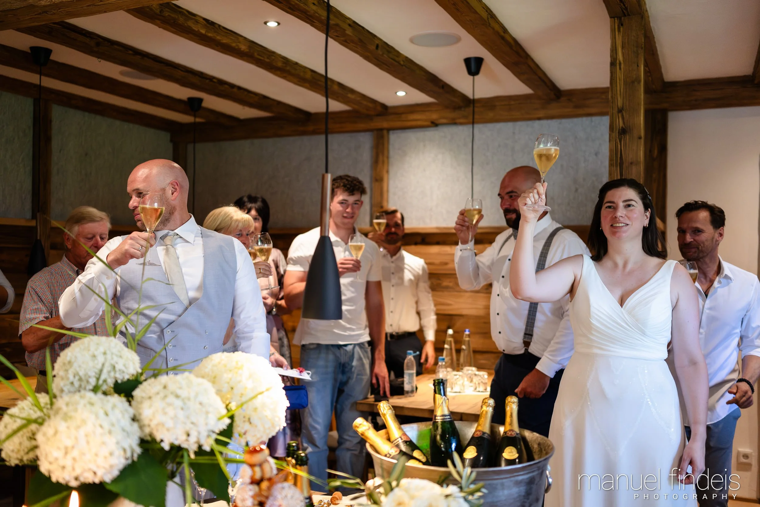 0173_Hochzeit-CuS_www.manuelfindeis.com.jpg