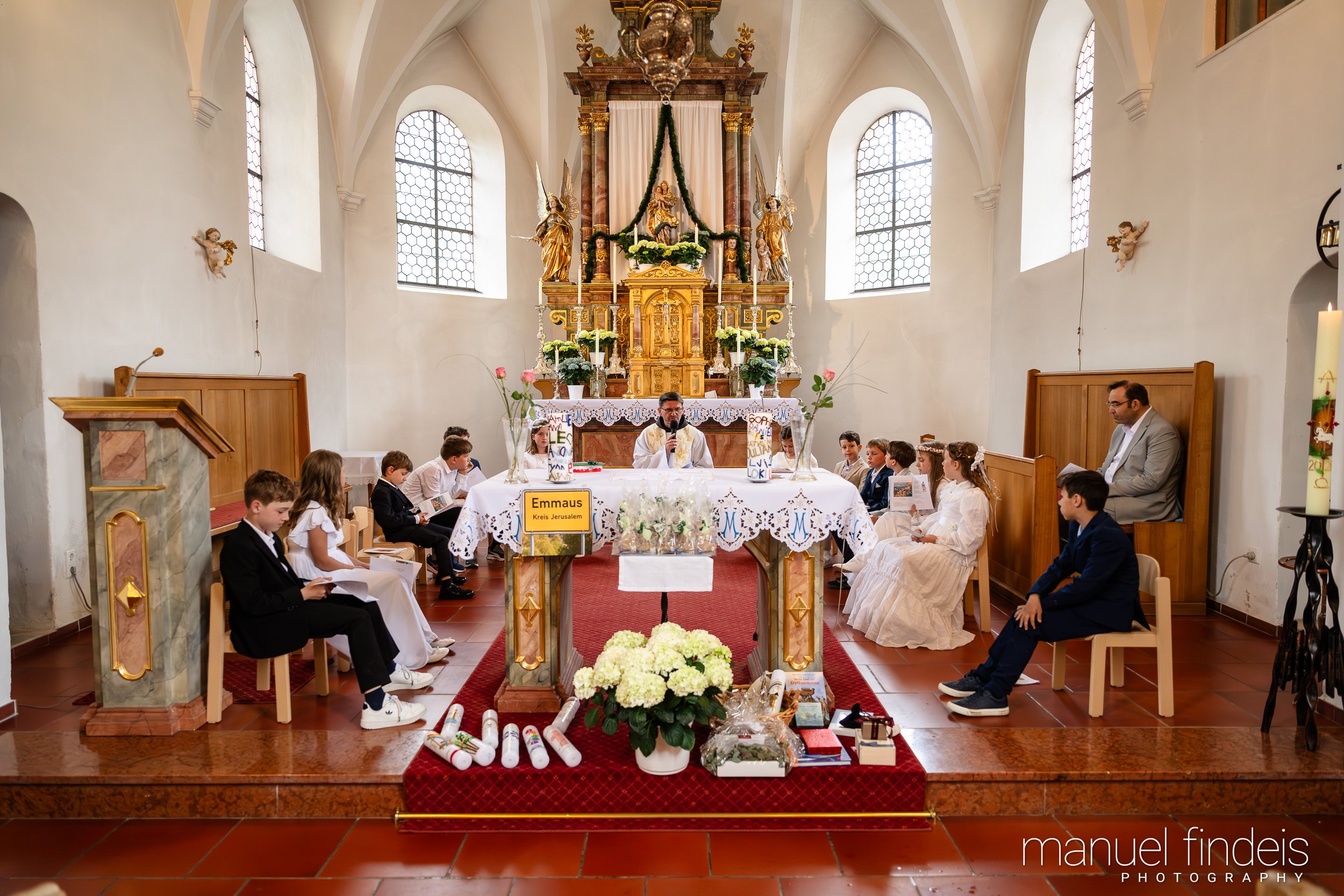0678_Erstkommunion_2026_www.manuelfindeis.com.jpg