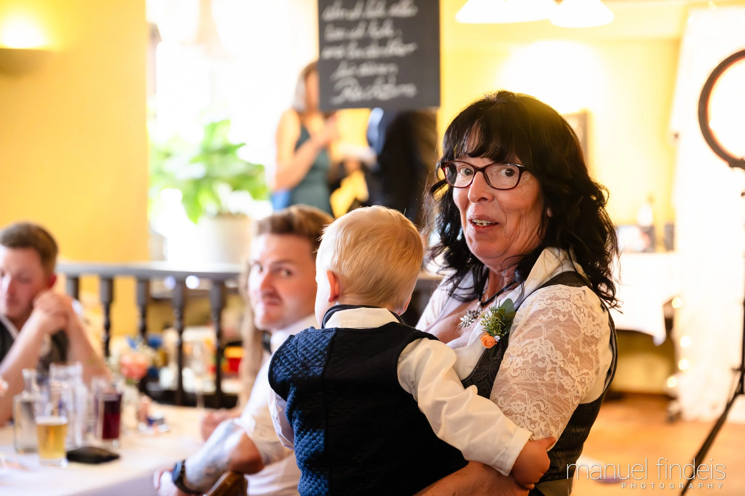 0765_Hochzeit_VuA_www.manuelfindeis.com.jpg