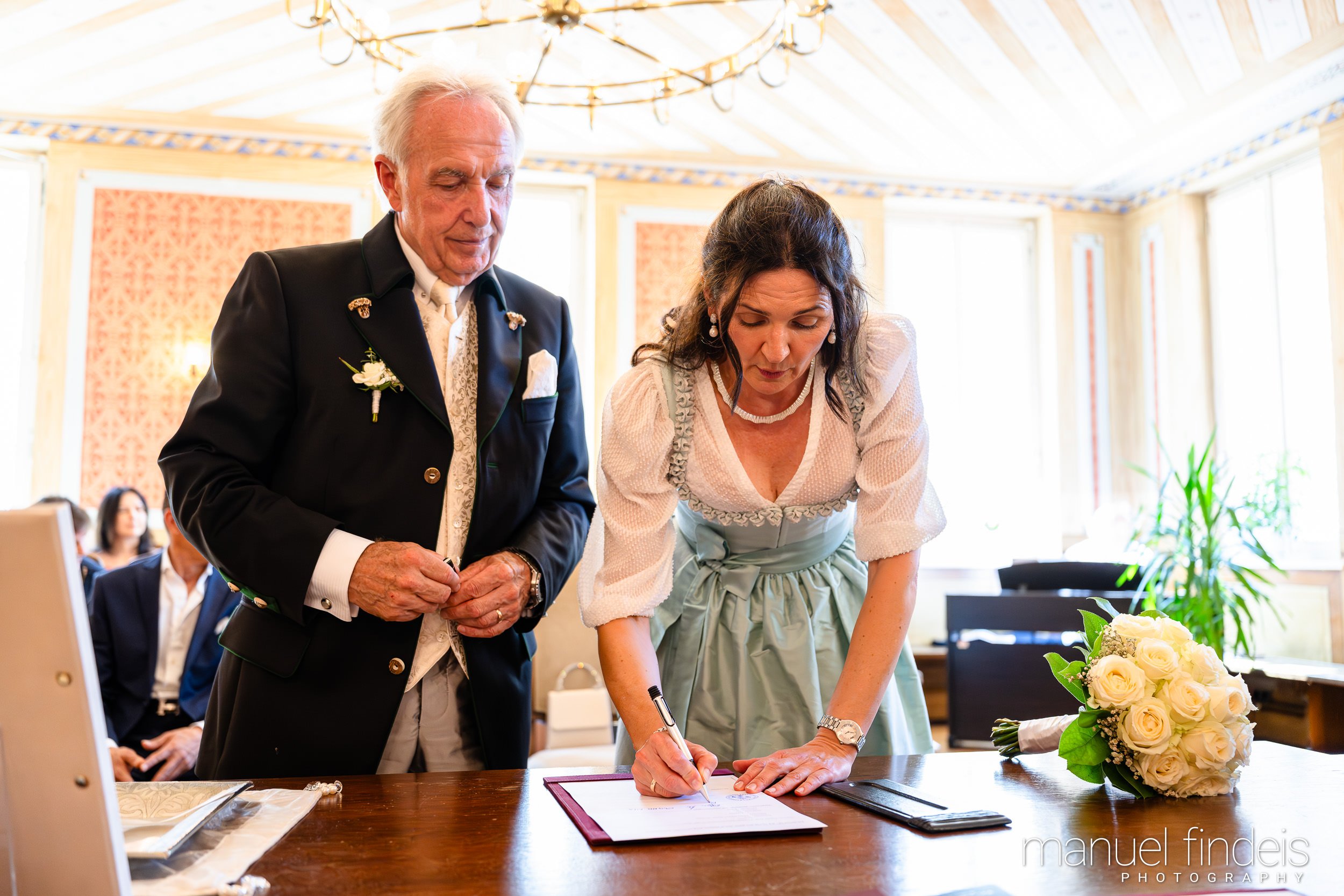 0157_Hochzeit_AuE_www.manuelfindeis.com.jpg