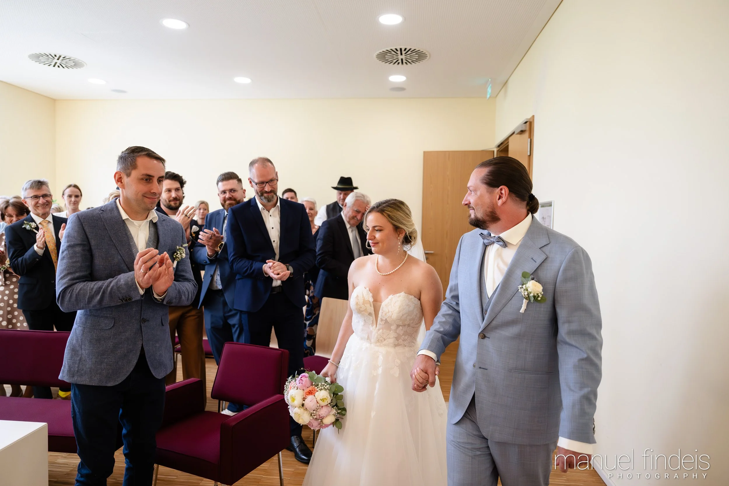 0188_Hochzeit_RundS_www.manuelfindeis.com.jpg