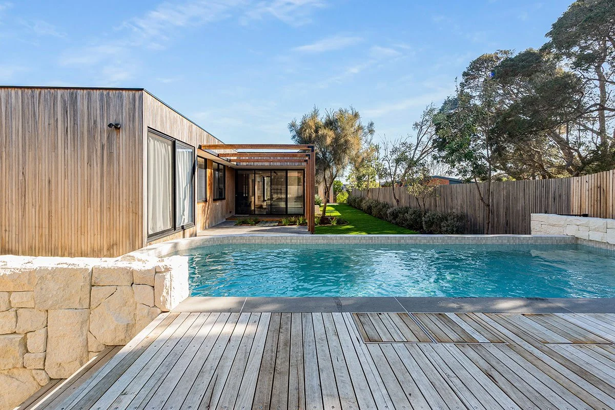 Pool Rosebud
