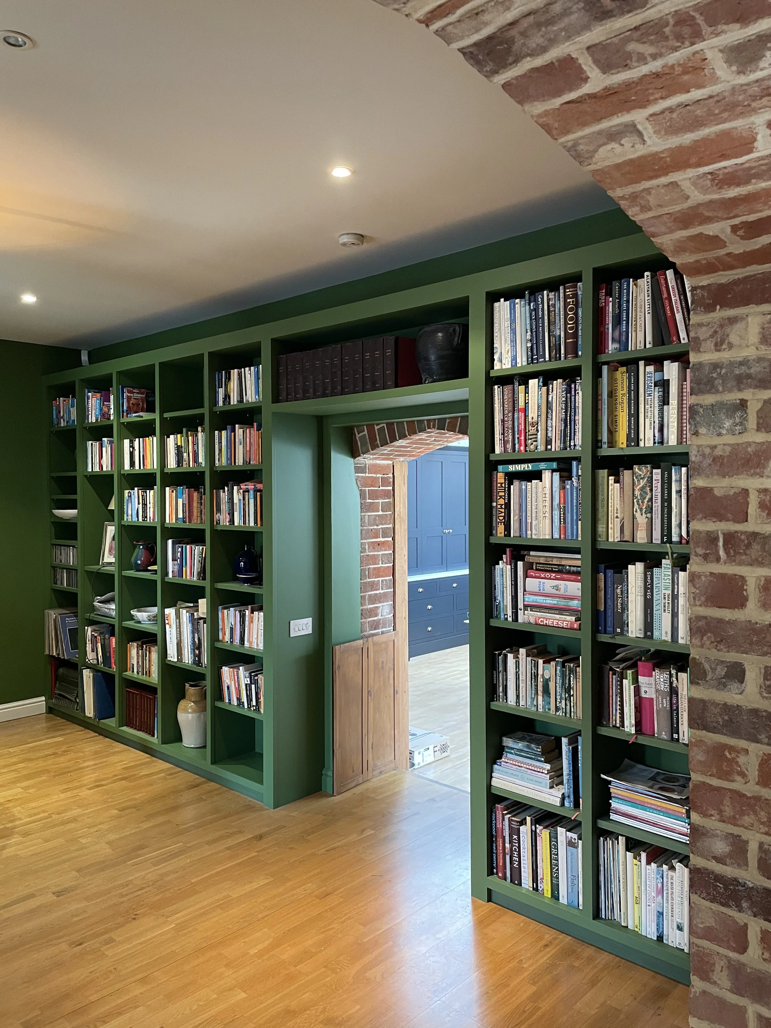 CUTTING EDGE JOINERY