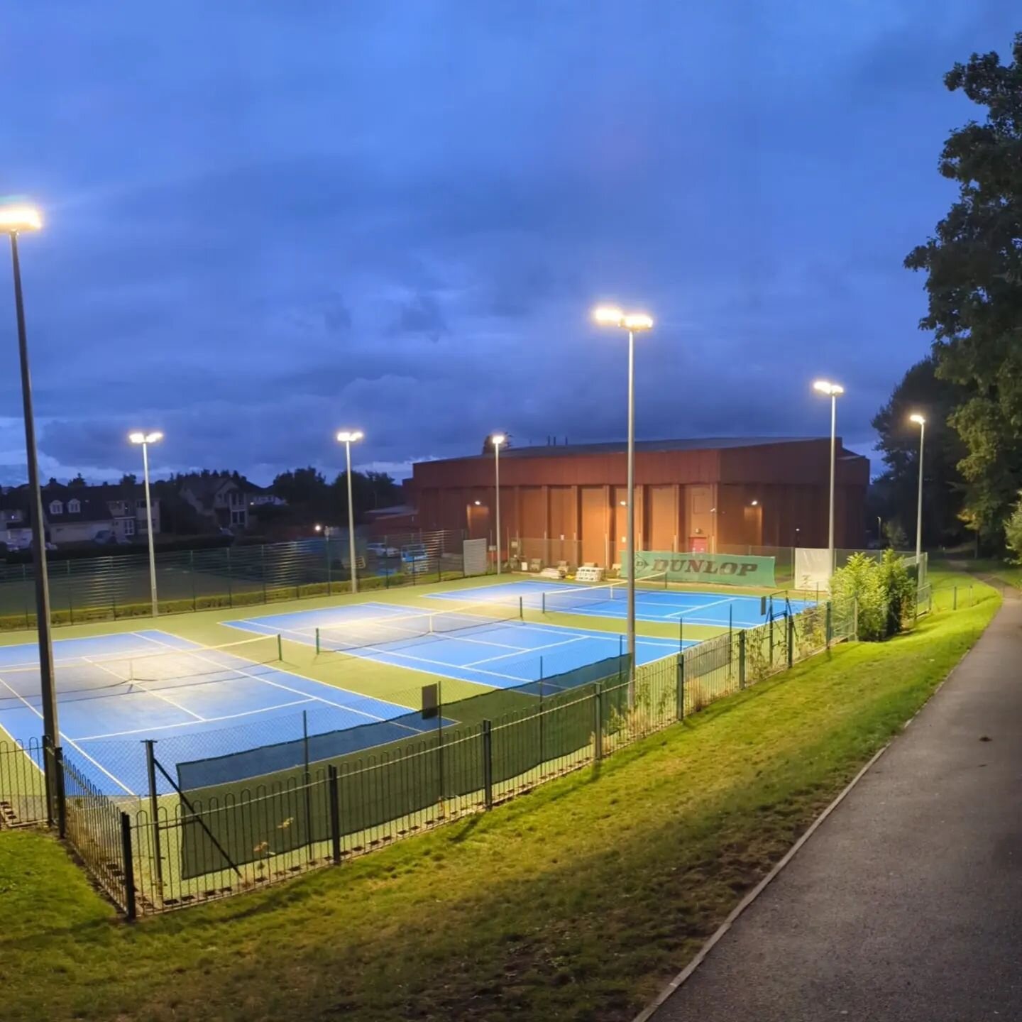 Llantrisant Tennis club reduced their energy consumption by 50% and improved their light levels #ledlights #sportlighting #sestechnologiesuk #energysaving