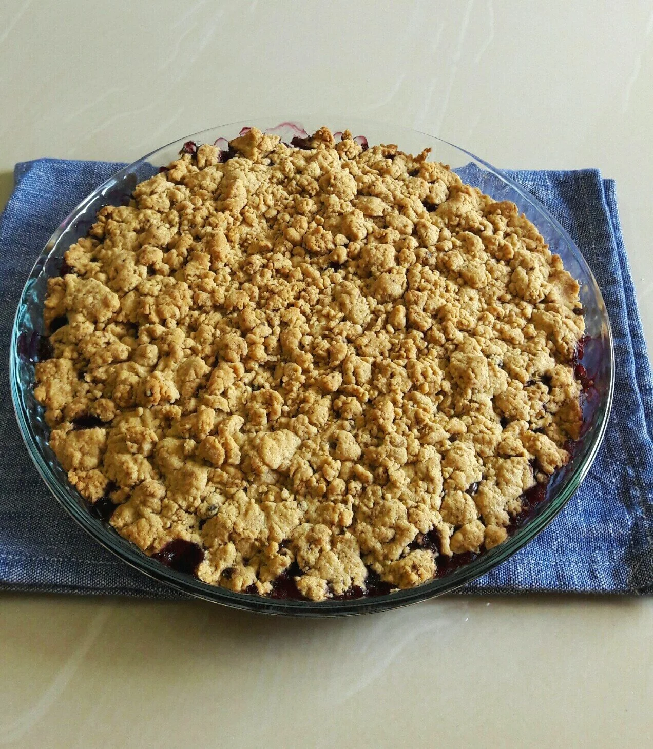 Pear Blueberry Chocolate Crumble
