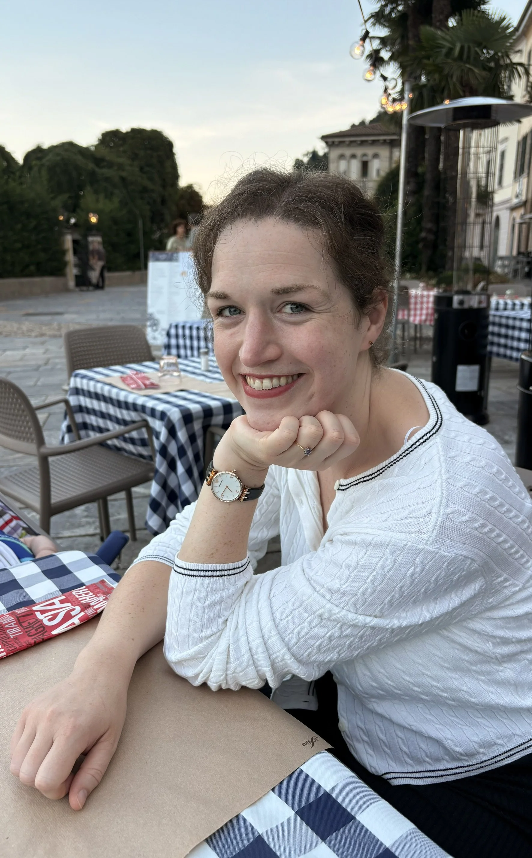 Lorna Burrows copywriter