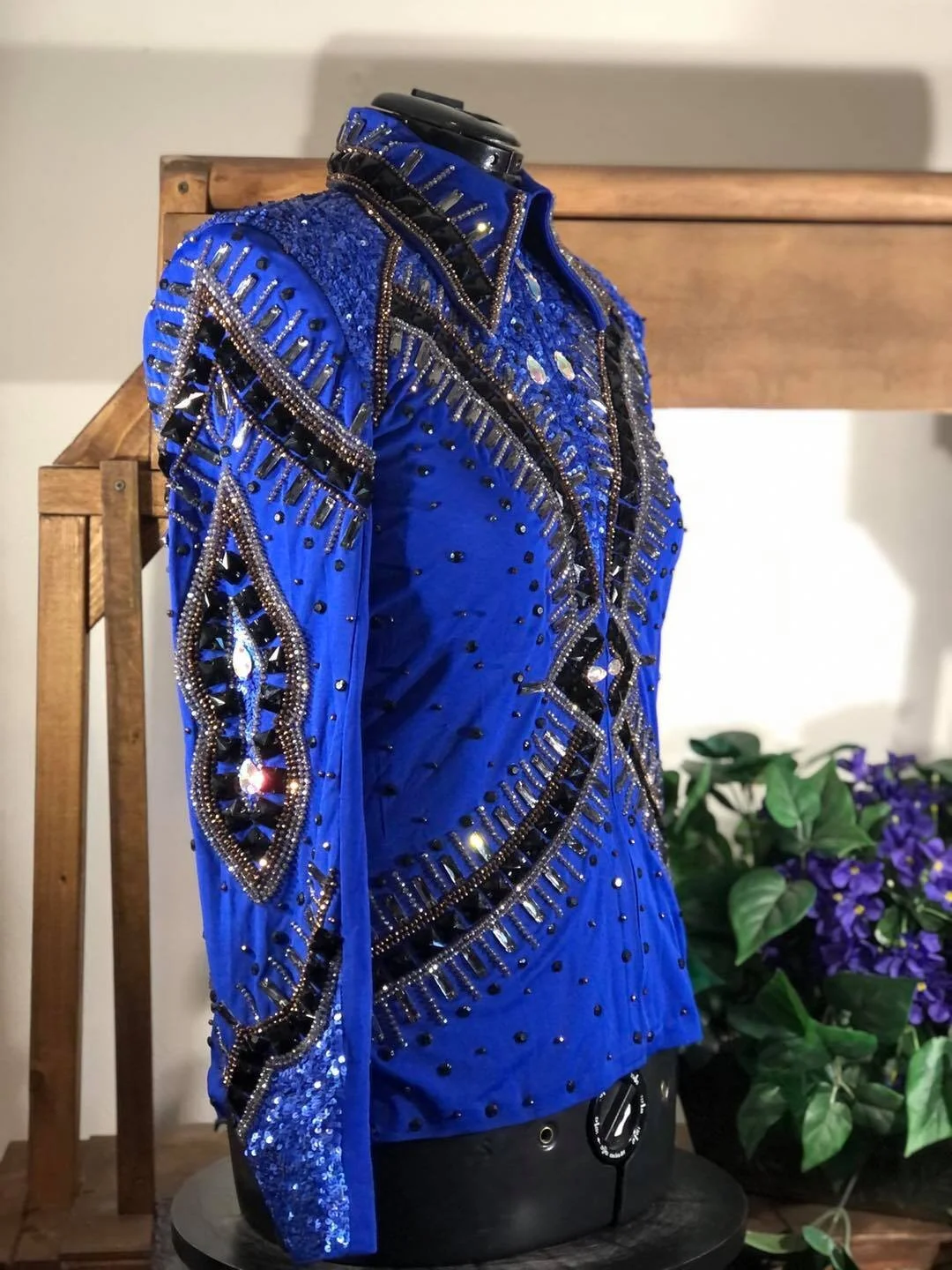 LADIES SHOW JACKET BUST 38