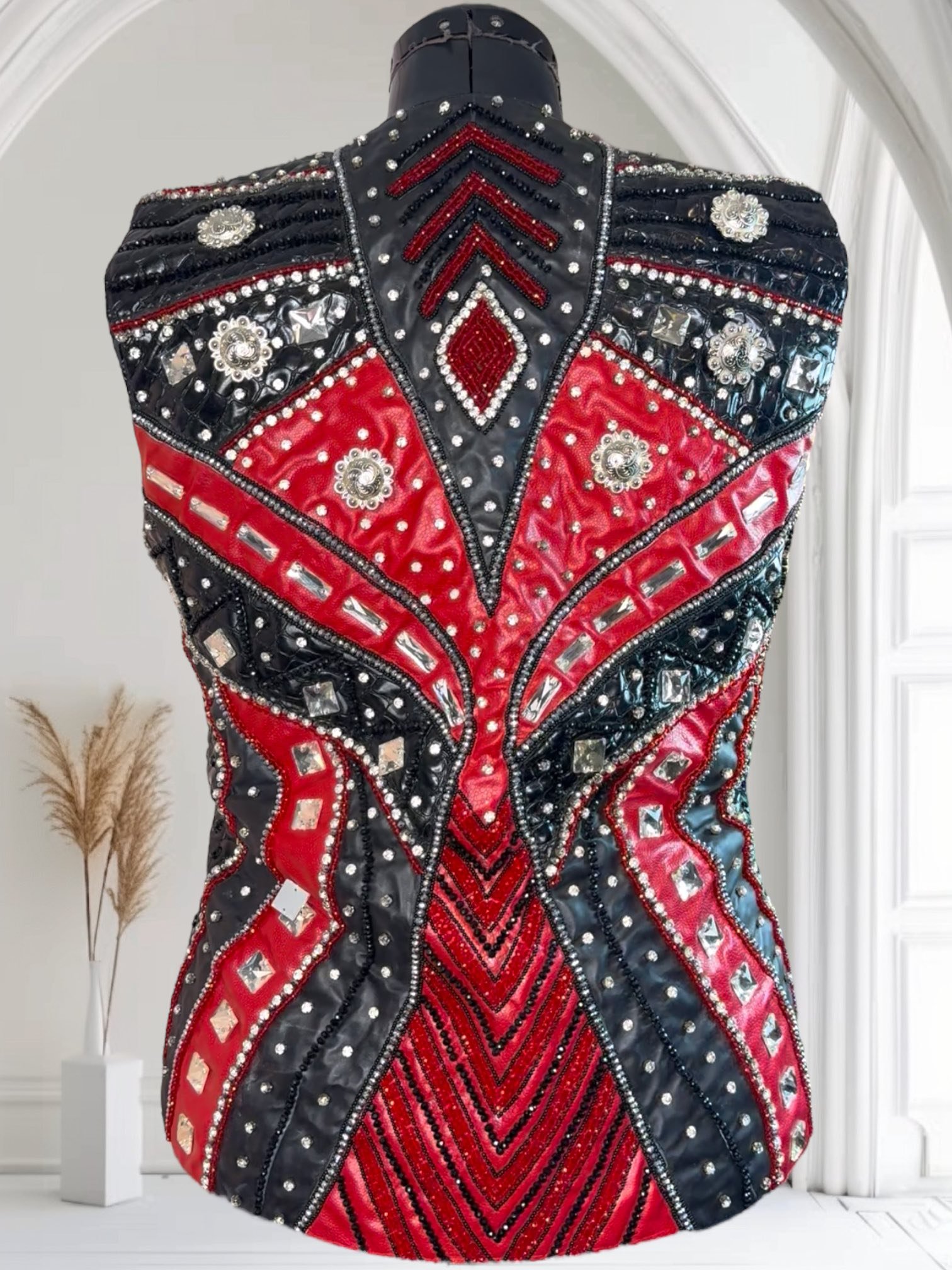 20250731_OHR.BabyLemur_EN-US9264861498_UHD_bing - Copy - Copy.jpg