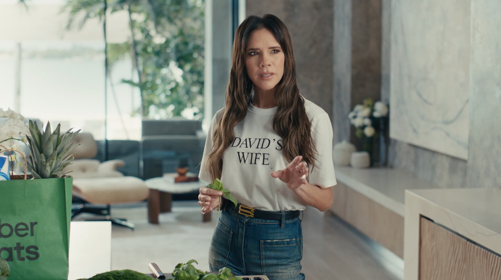 Uber_Eats_Super_Bowl_2024_Pepper_Lady.png