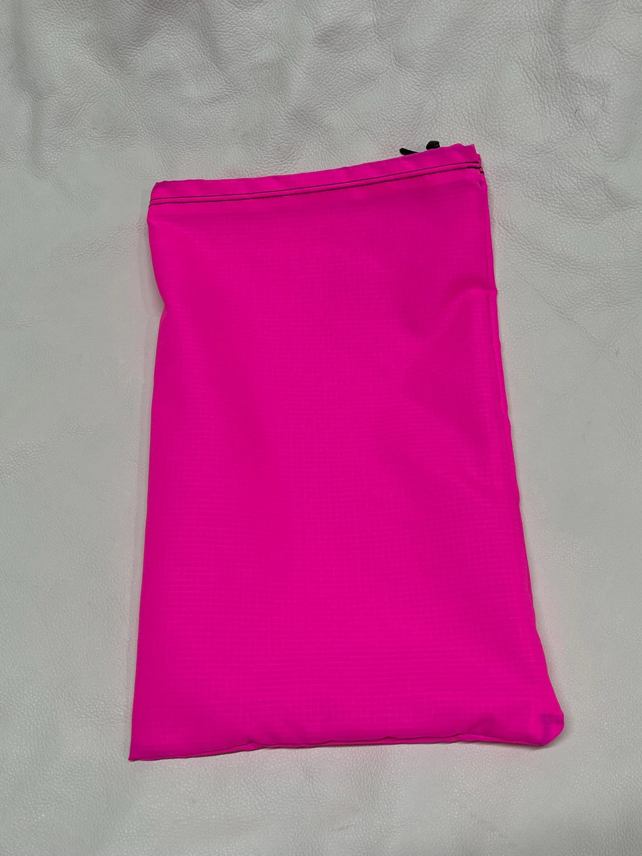 https://i.etsystatic.com/19664722/r/il/6d8c4e/7801510056/il_fullxfull.7801510056_cz95.jpg