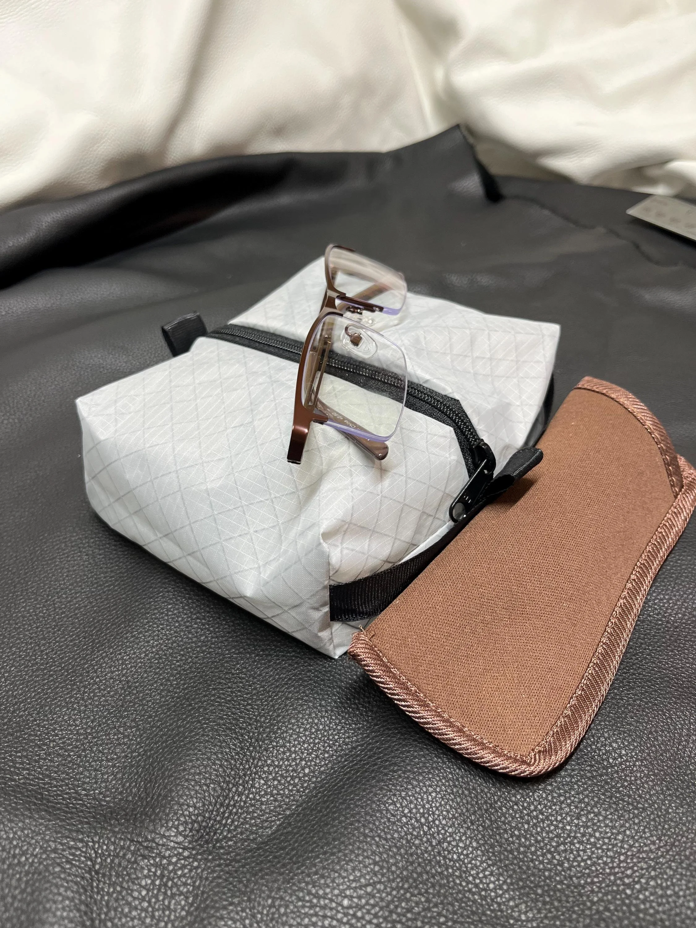 https://i.etsystatic.com/19664722/r/il/cda9bf/7096504886/il_fullxfull.7096504886_5m1v.jpg