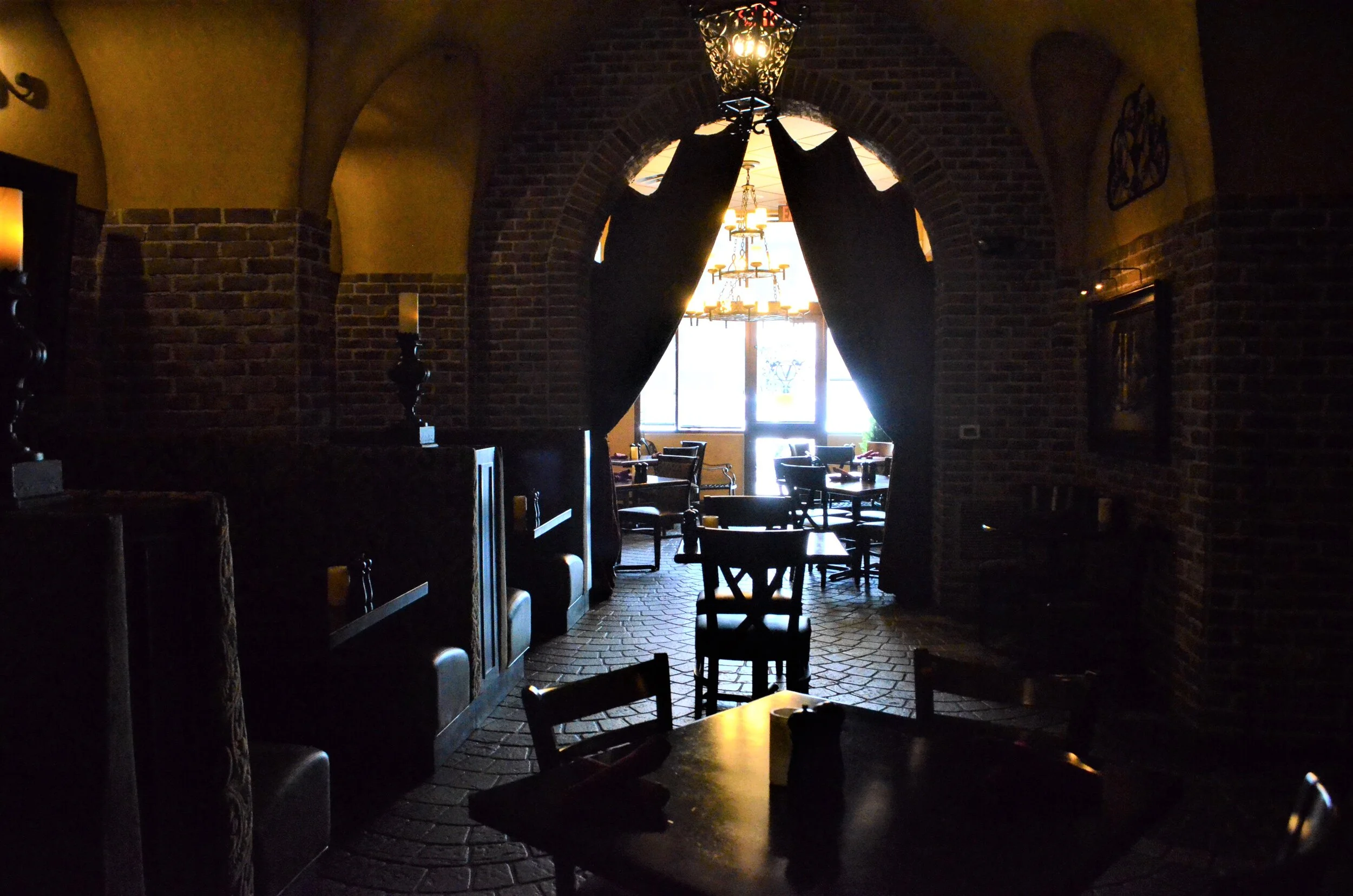 Private Reserve room with Oak room