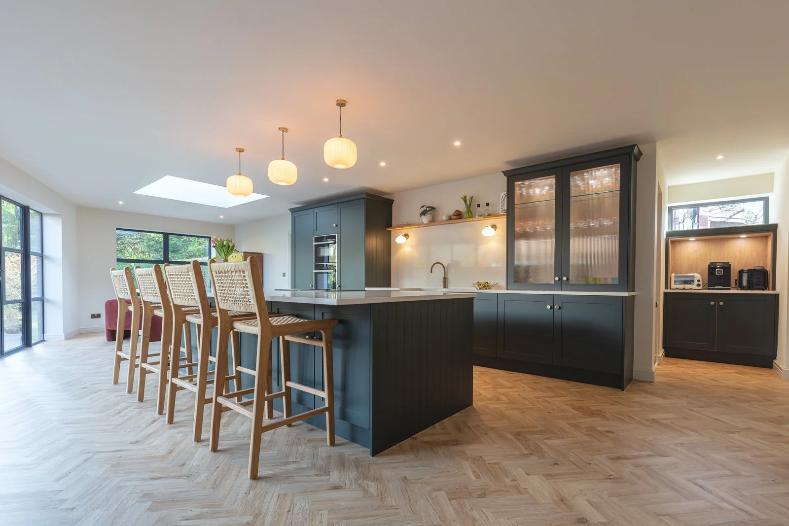 Dark Elegance Kitchen Decor