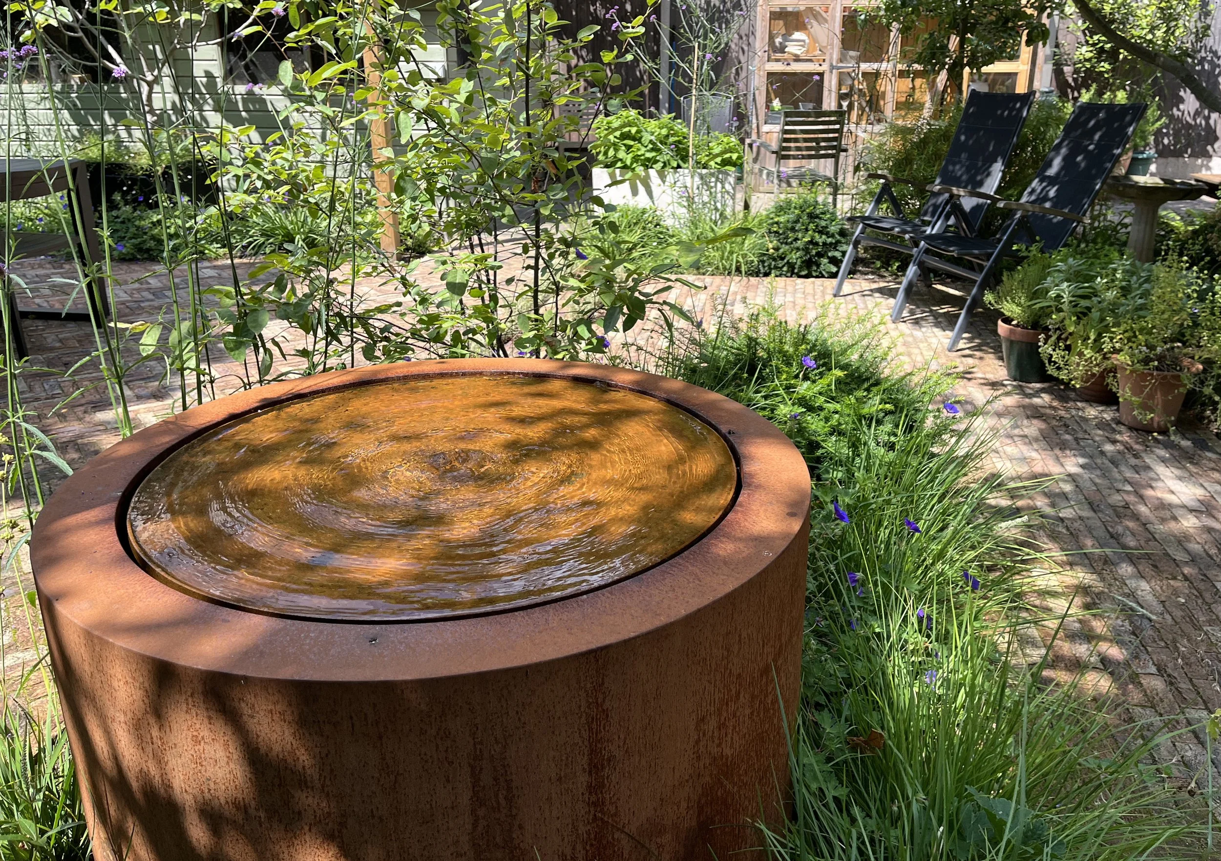 Water bowl