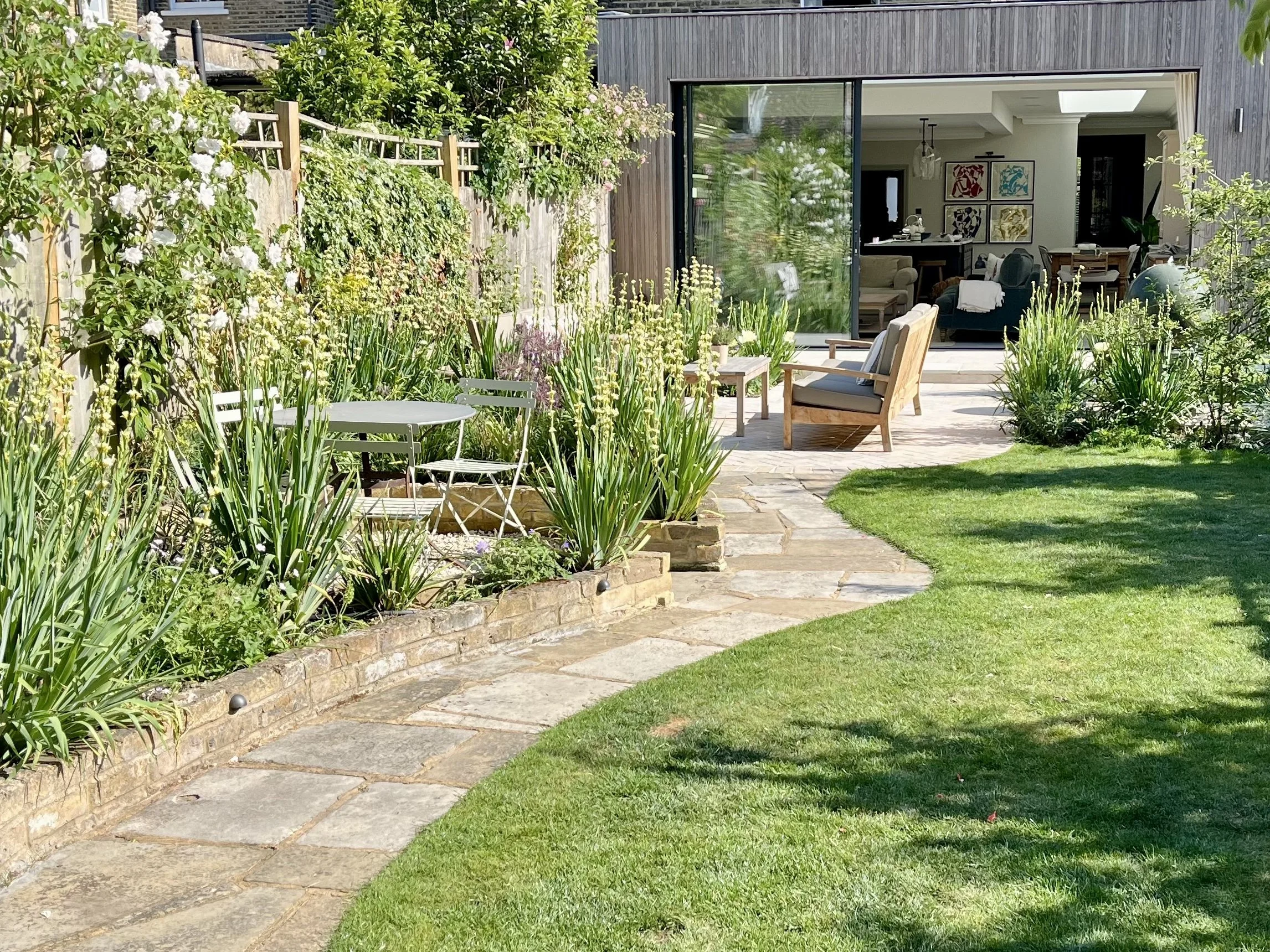 Curved path