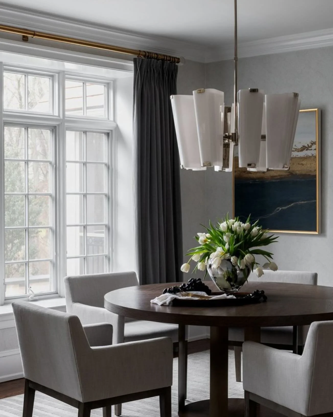 Design: @violainteriordesign 
Photo: @mcbecks_pix 
Styling: @gabriellealangdon