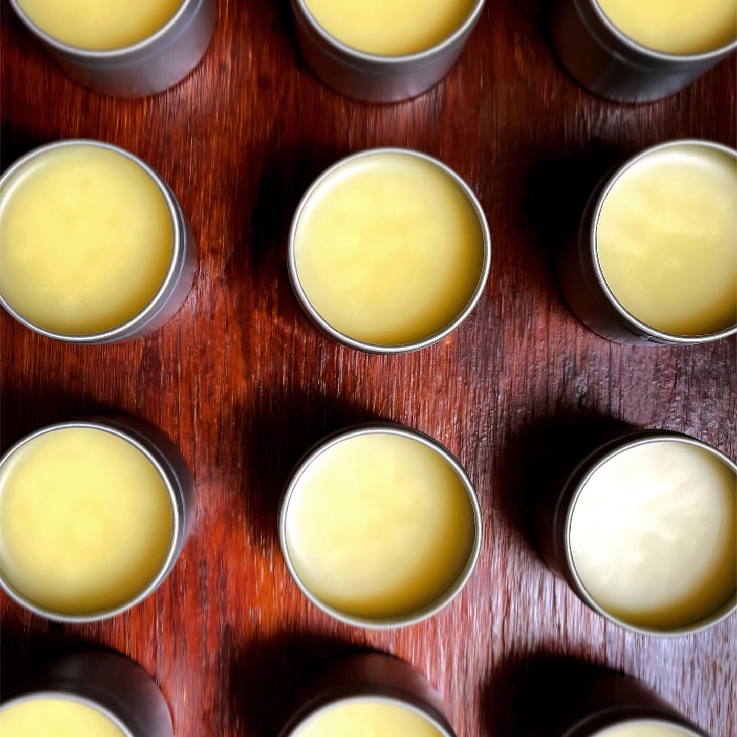 A fresh batch of Pain Away Salve is cooling in the workshop today.

Learn more about it and all of Nature's Common Scents' plant-based products for pain &amp; inflammation here:
www.naturescommonscents.club/shop/pain-inflammation