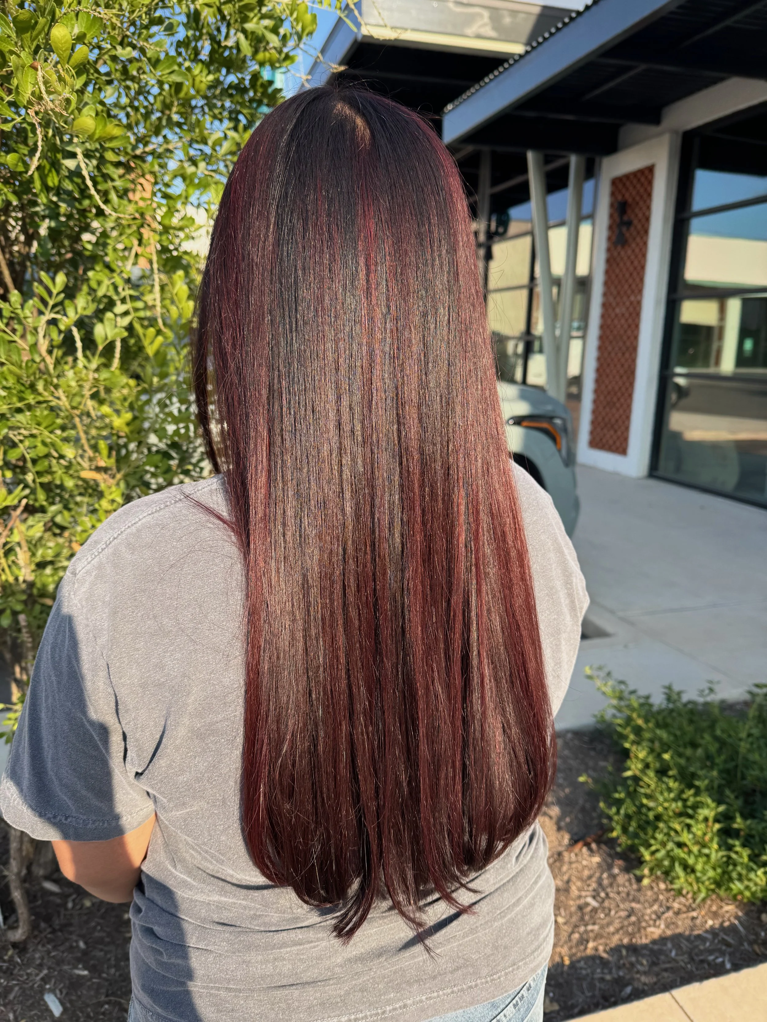 Partial foil with extra lift color