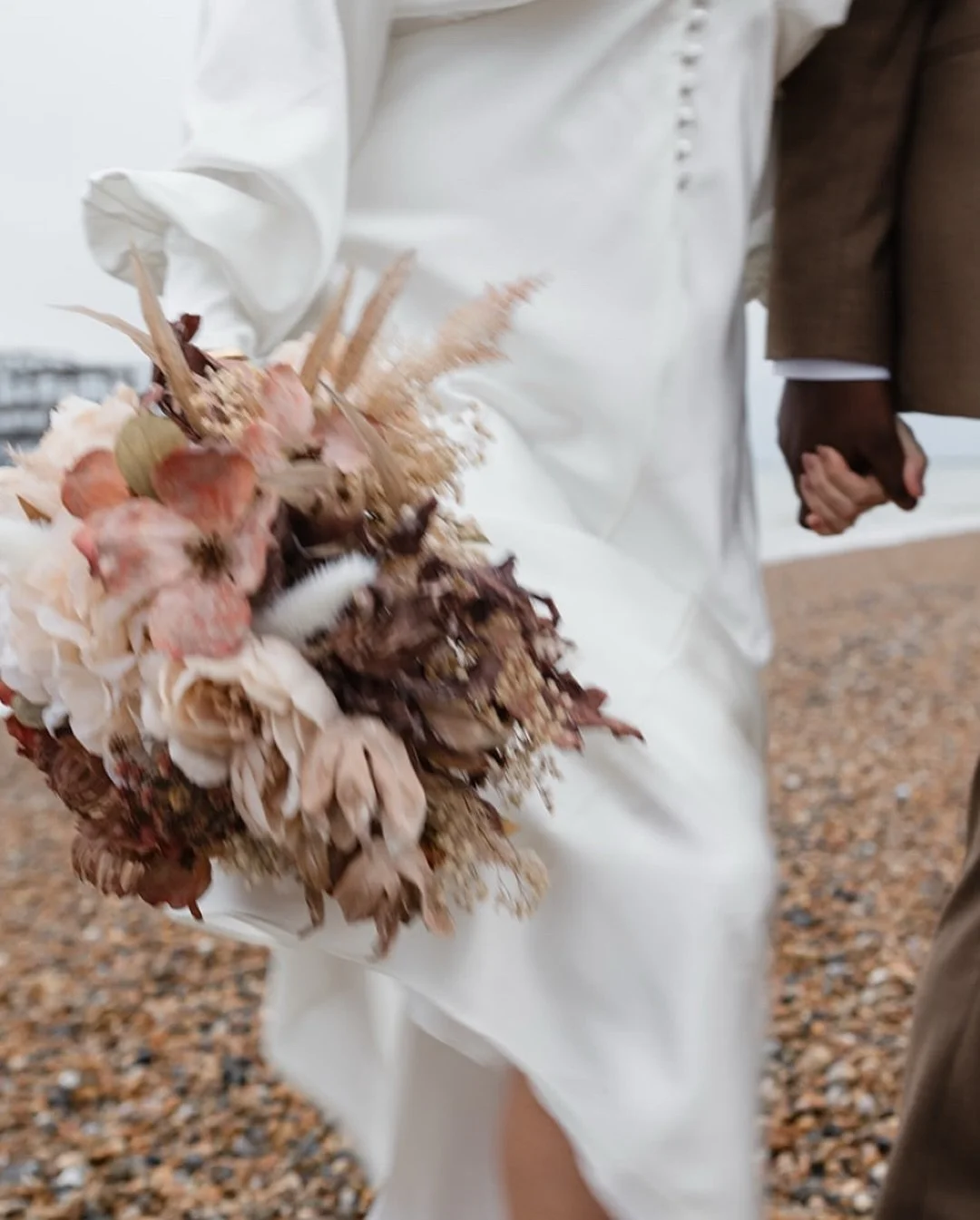 Thought I&rsquo;d share a few more frames from Ali &amp; Aaron&rsquo;s beautiful wedding last month. 
Beach vibes with peach mocha loveliness and a bridal party that were a total dream to photograph! 

#bridetobe #coolbride #bridaleditorial #weddinge