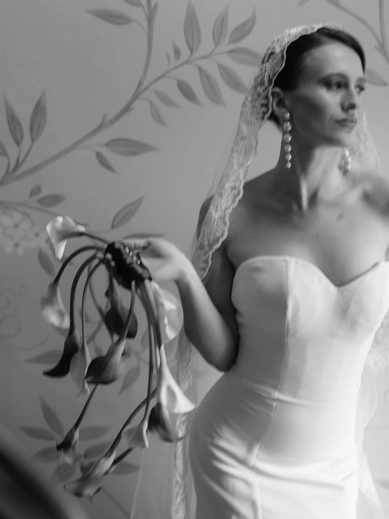 A closer look at this Sussex editorial is now up on the blog 🤍

I&rsquo;ve shared more of the inspiration, the styling, and what goes into incorporating horses into a shoot like this.

Plus lots more images from the day! 

Link in bio

#sussexweddin