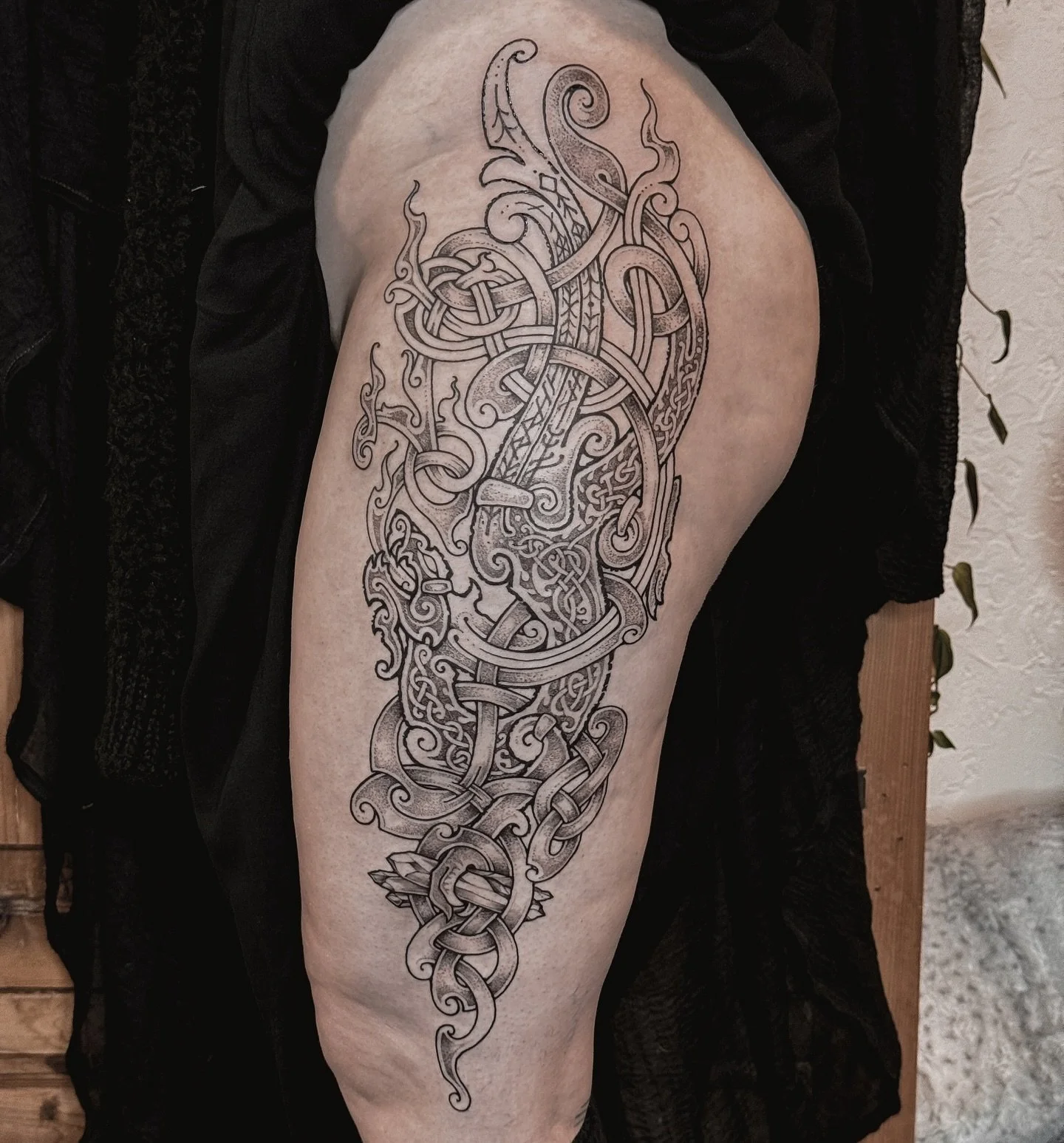 A Nordic dragon with a bit of fantasy flair!