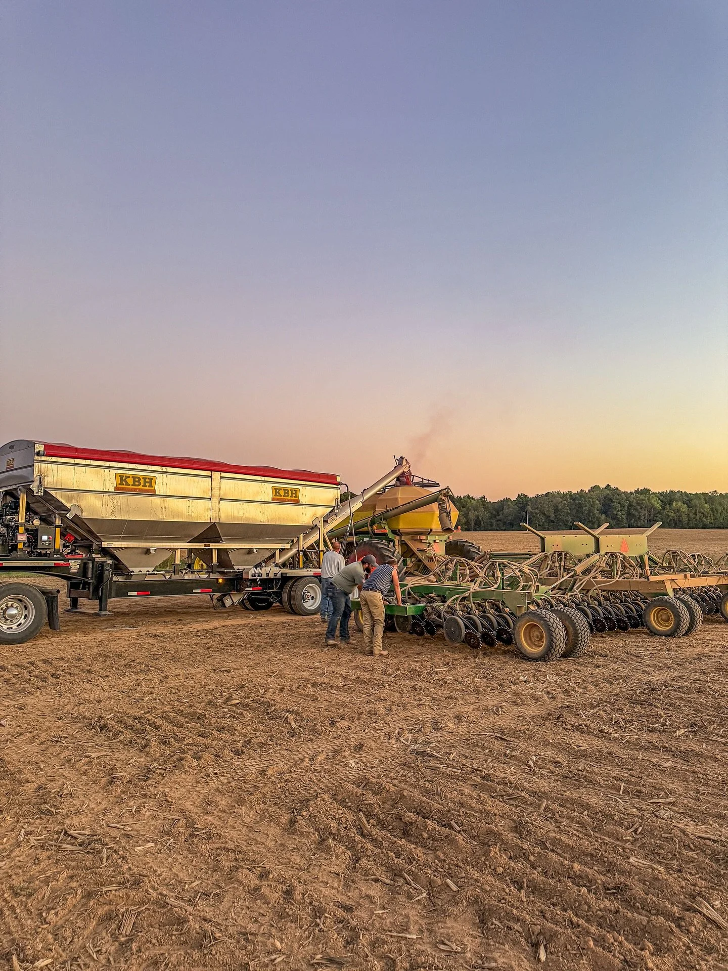 Inspections are underway nationwide, and our service teams still have room on the schedule. Whether you&rsquo;re up against a tight timeline or planning ahead, we&rsquo;re here to accommodate your needs and keep quality front and center. 💪🏼

 #agri