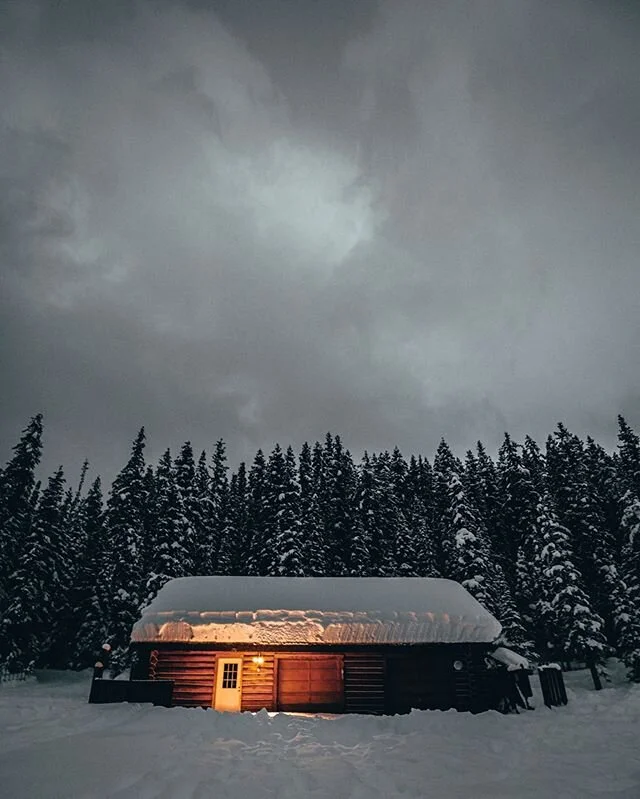 &ldquo;In the darkest night, You can light it up&rdquo; // A shadowed cabin sits in the corner of one of the most gorgeous lakes in the Canadian Rockies. As sun sets &amp; darkness sneaks in, photographers flock to capture the scene. On the face of t