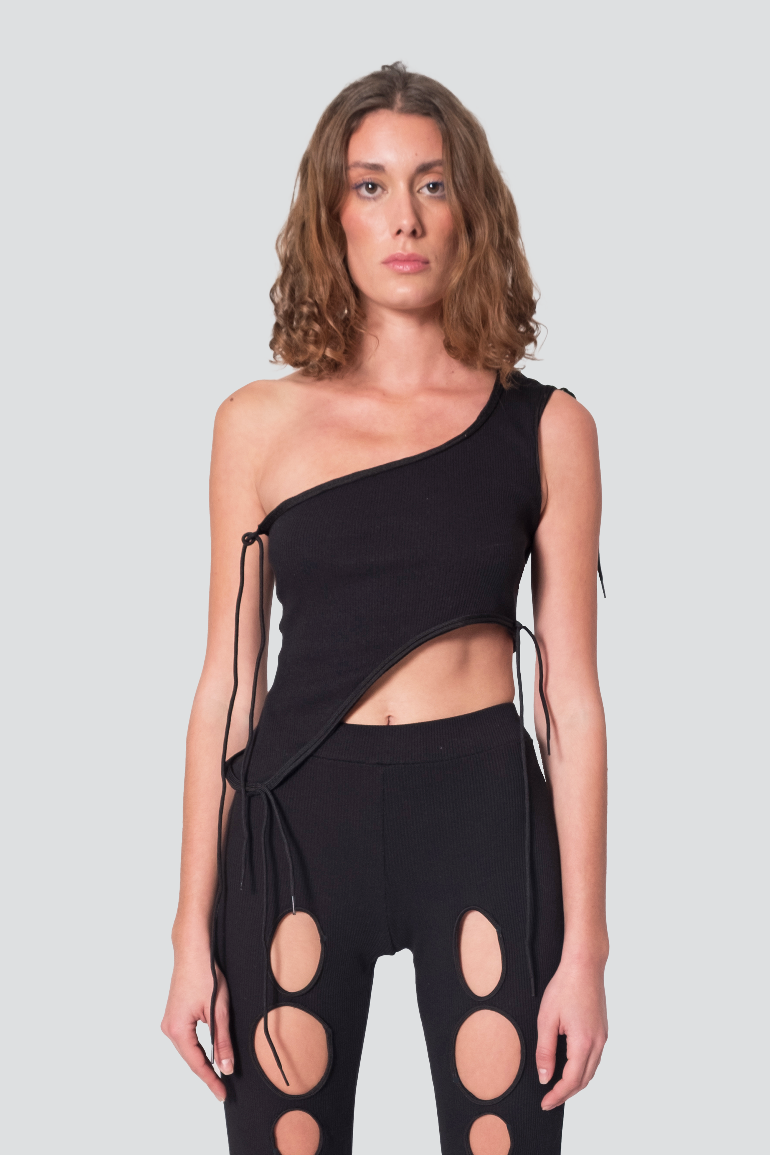 one-shoulder-top_0000_knit-black-top_0002_Holes-Trousers-front.png