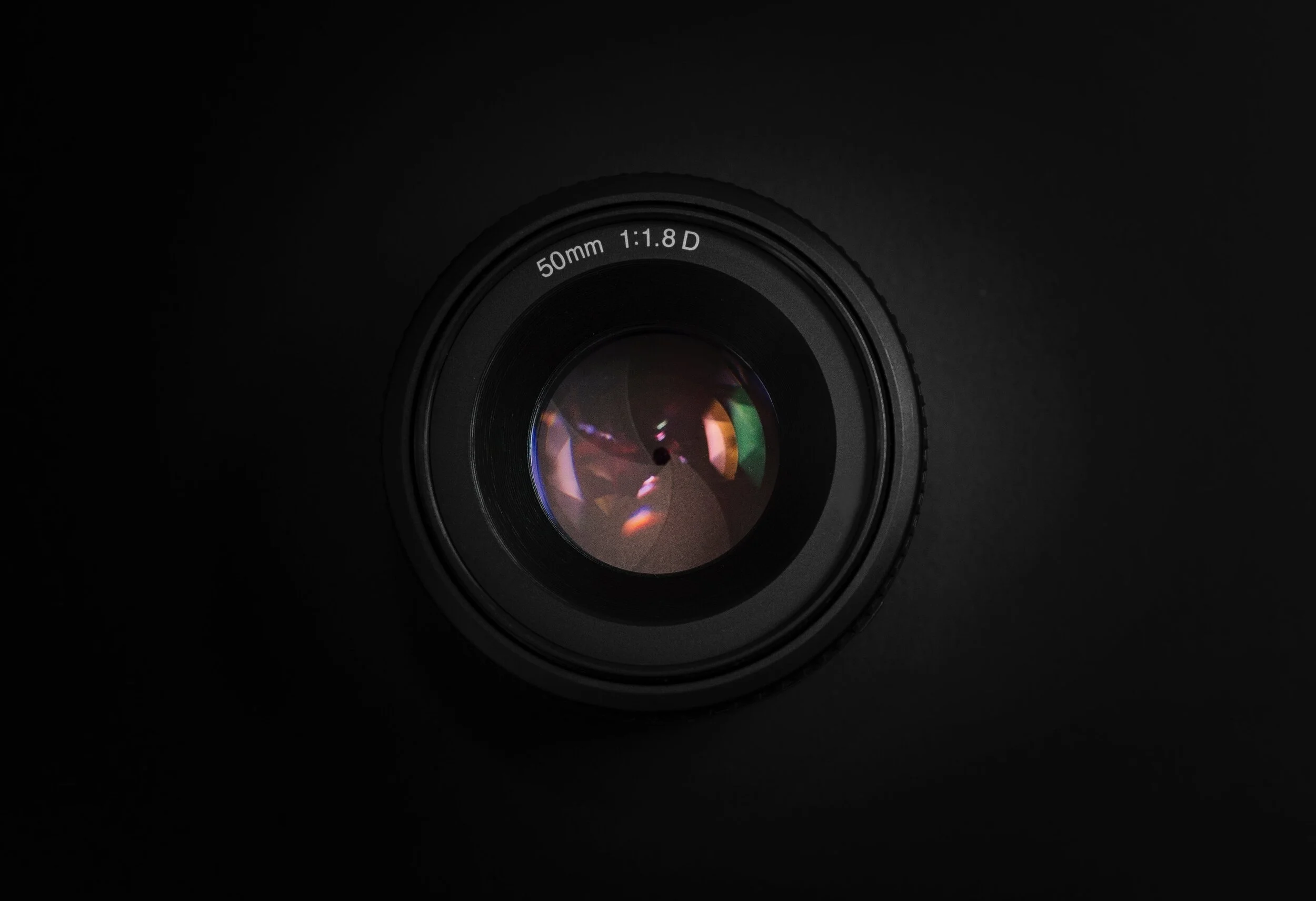 photo-of-black-camera-lens-3616964.jpg