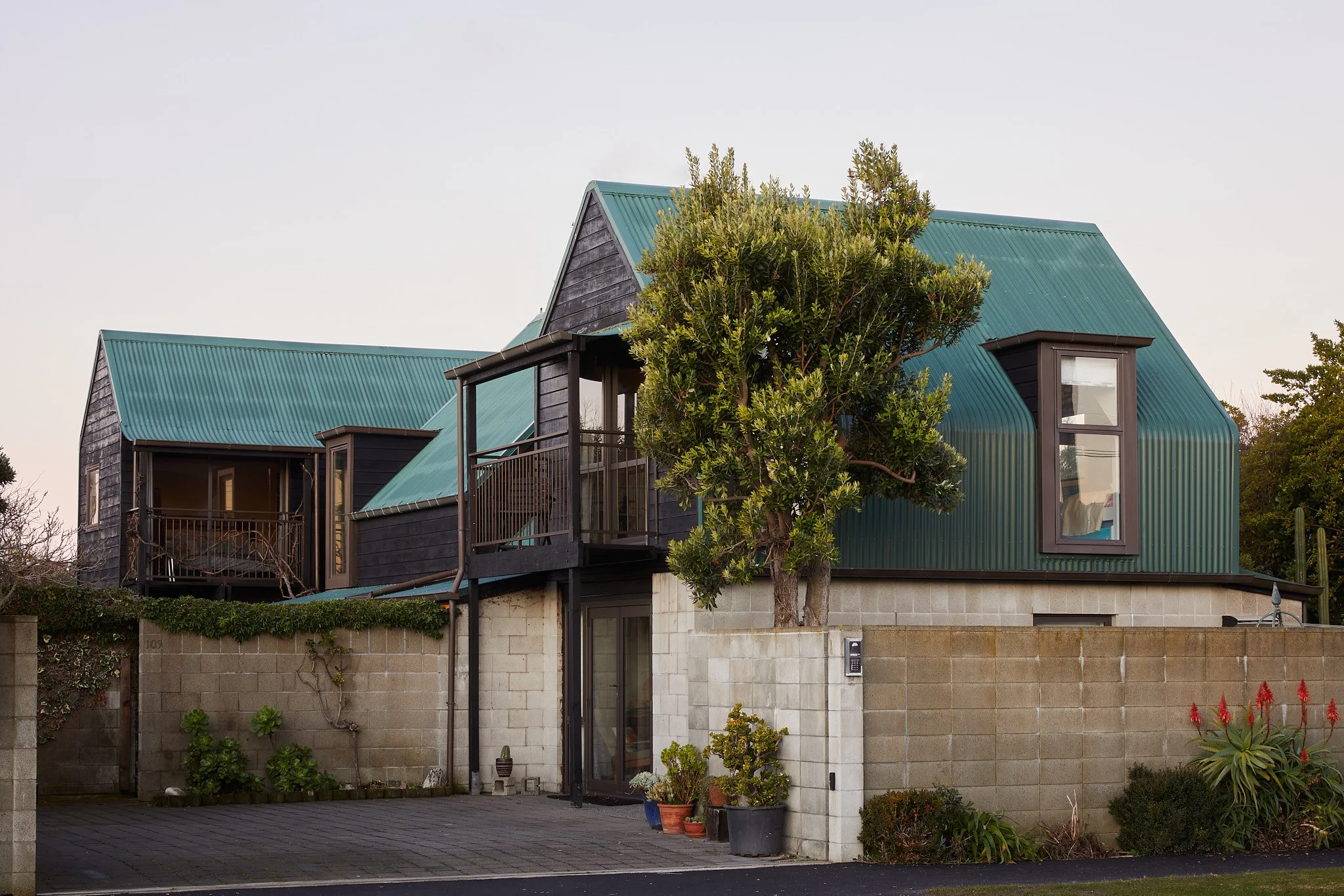 Foley House 1975-1977, Paul Foley, Hall & Mackenzie