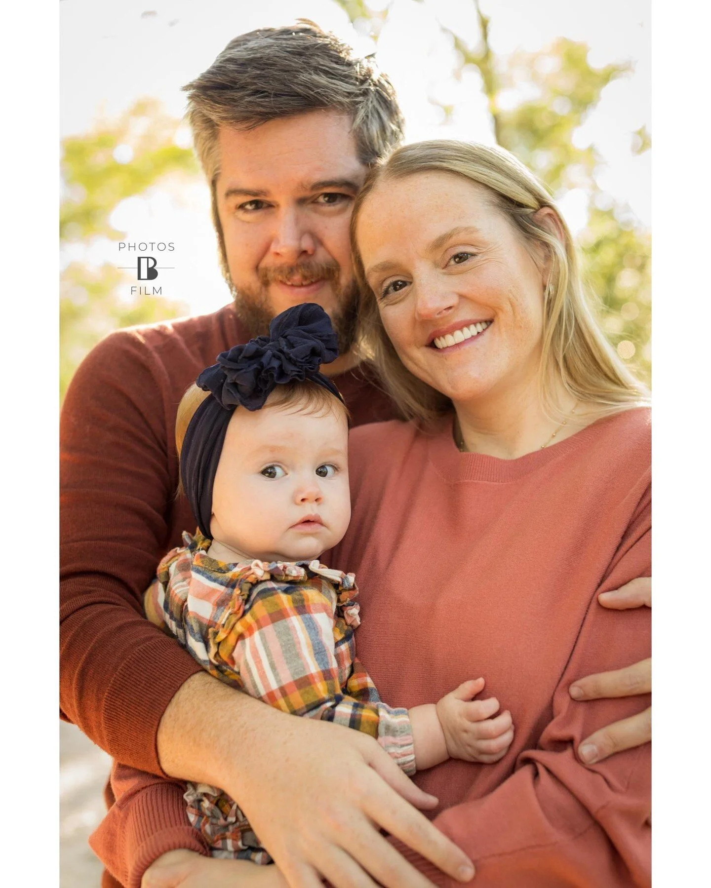Show your appreciation and love for Mom this Mother's Day with a family photo session! Capture the memories of your family and make this Mother's Day one to remember. Link in bio!

30min session = $180 + tax
60min session = $250 + tax
2hr session = $