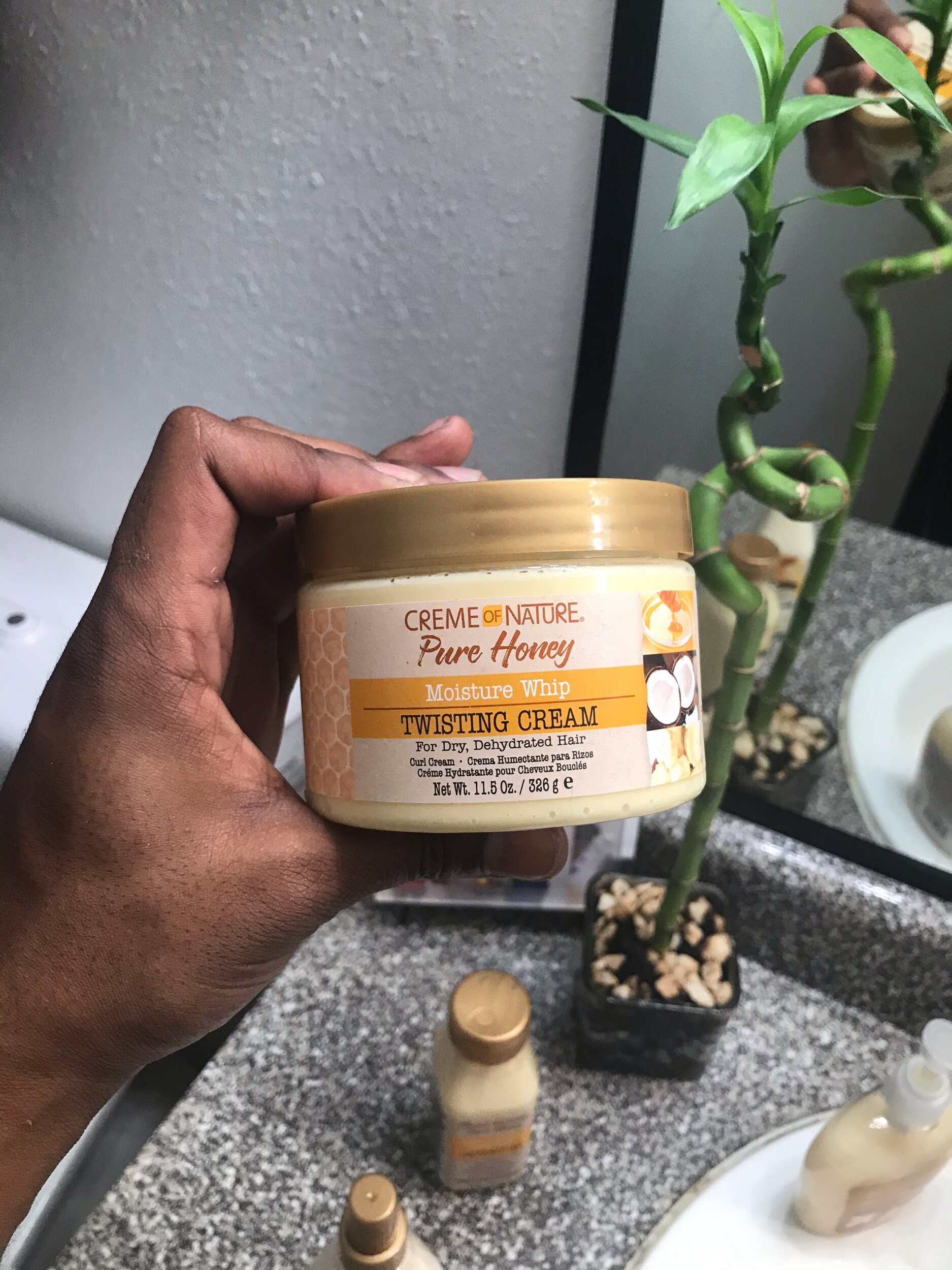  The moisturizing twisting cream I used earlier 