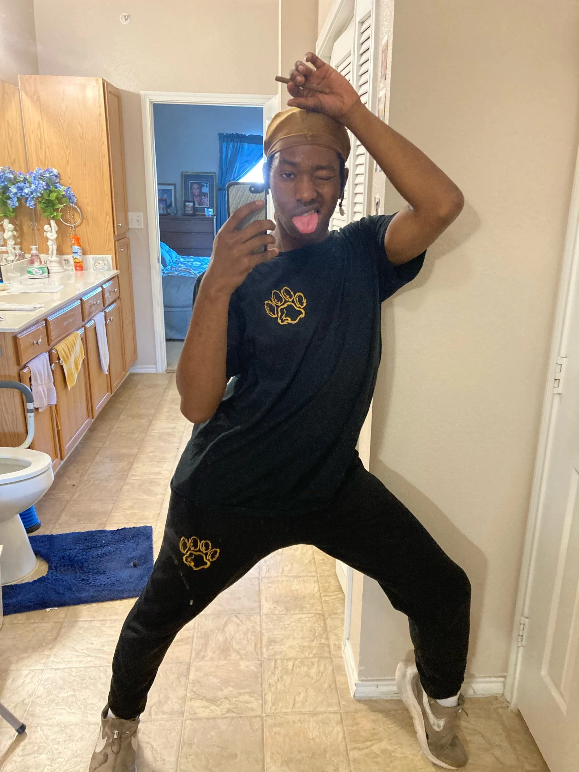 South Paw Leisure Set 🐾