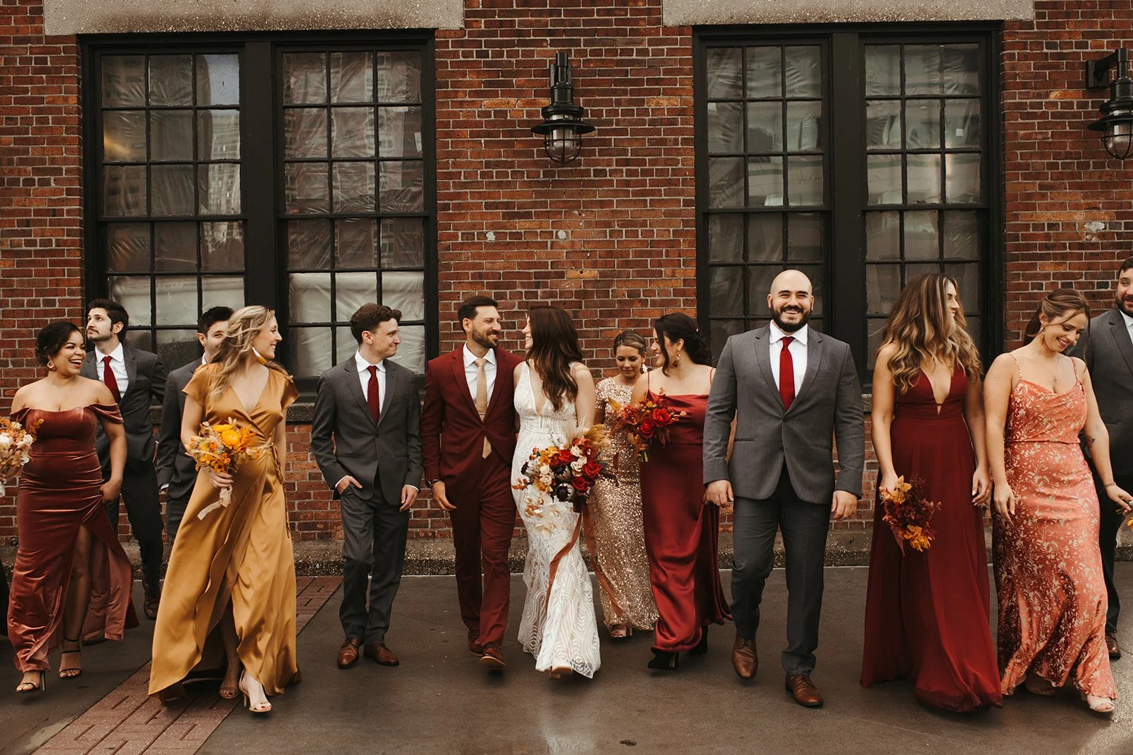 Bridesmaids’ Gradient Color Dresses