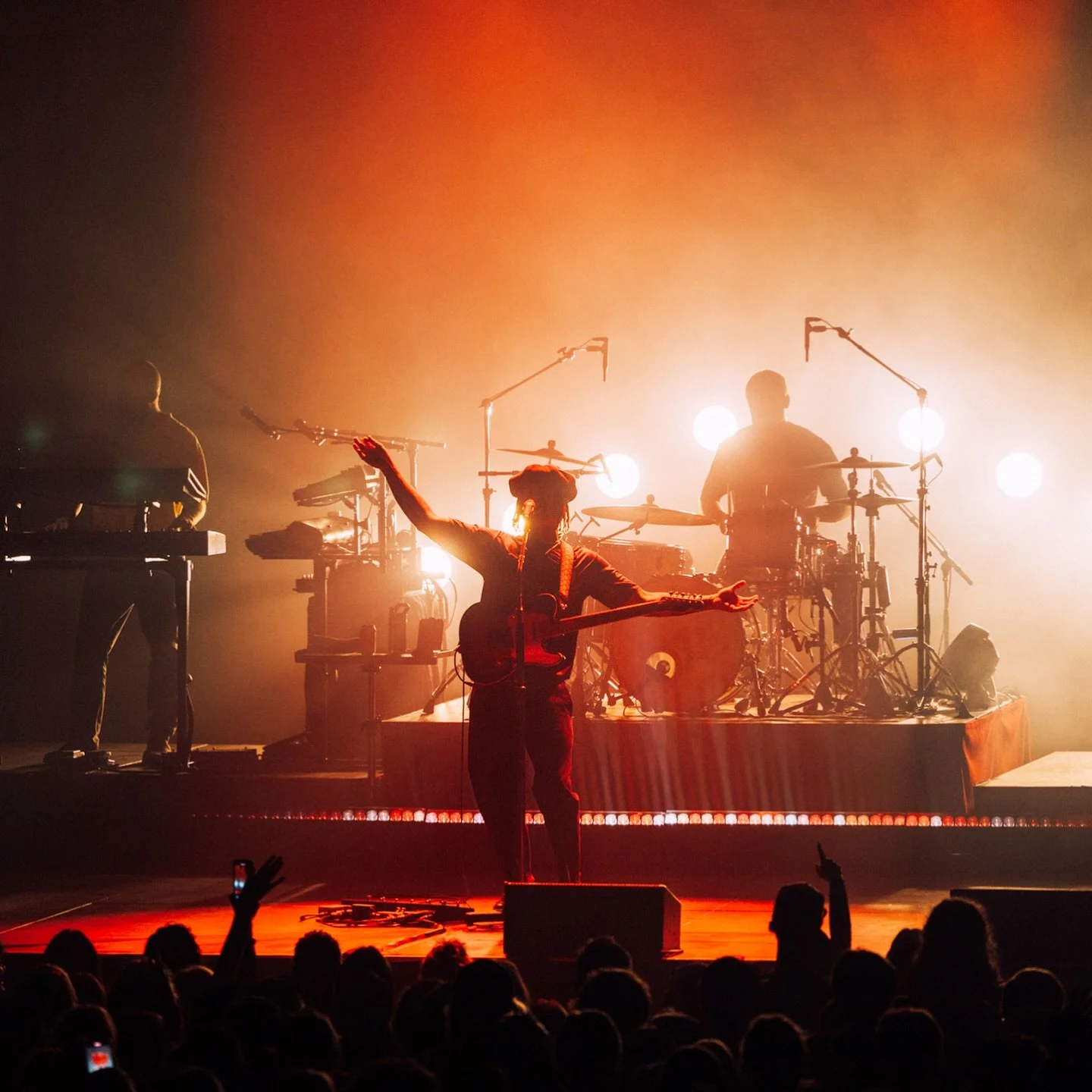 Thank you USA for another great run of shows the past few weeks 🇺🇸 We love yas ❤️ Next up is Mexico City, Brazil &amp; Chile!!! We&rsquo;re so excited to be playing our first shows in Latin America. See you soon!!! 🇲🇽🇧🇷🇨🇱