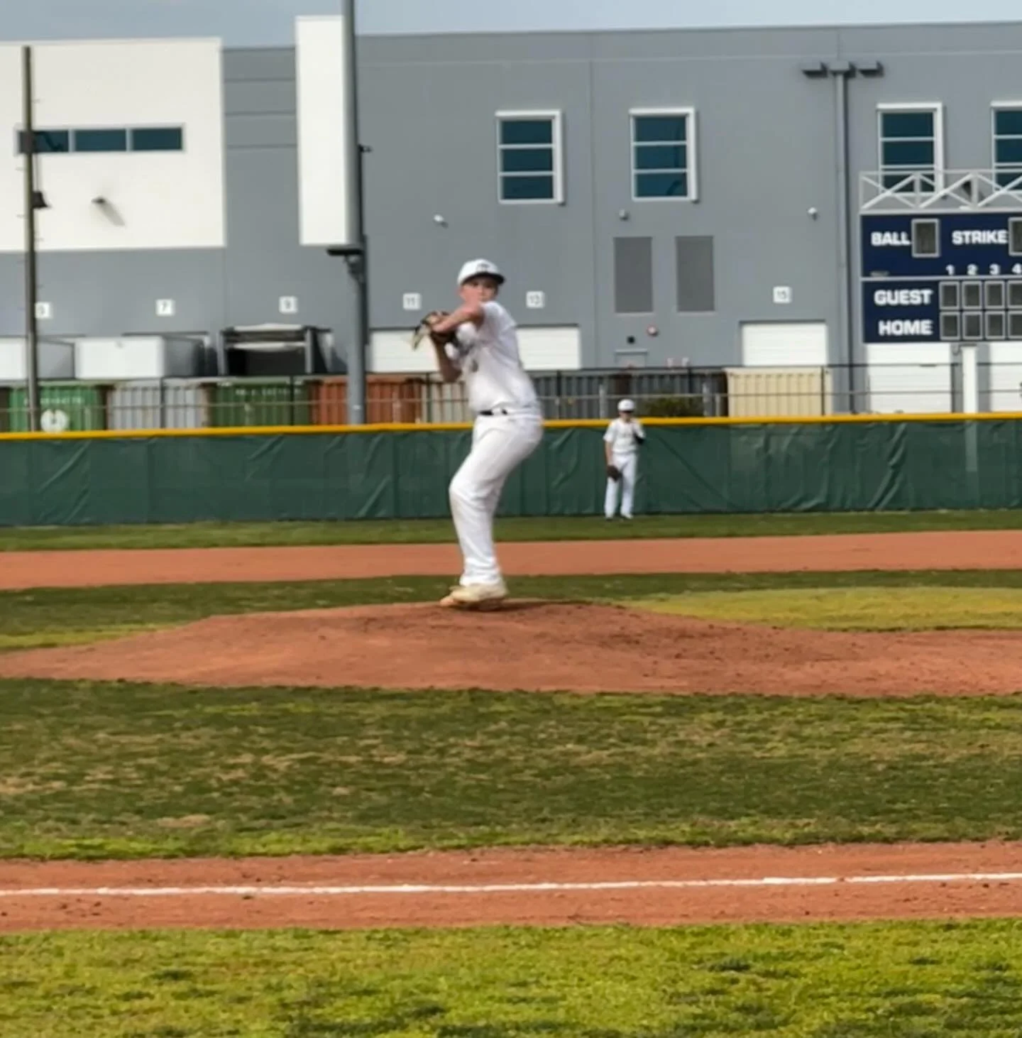 And just like that&hellip;we&rsquo;re back at it! ❤️⚾️❤️